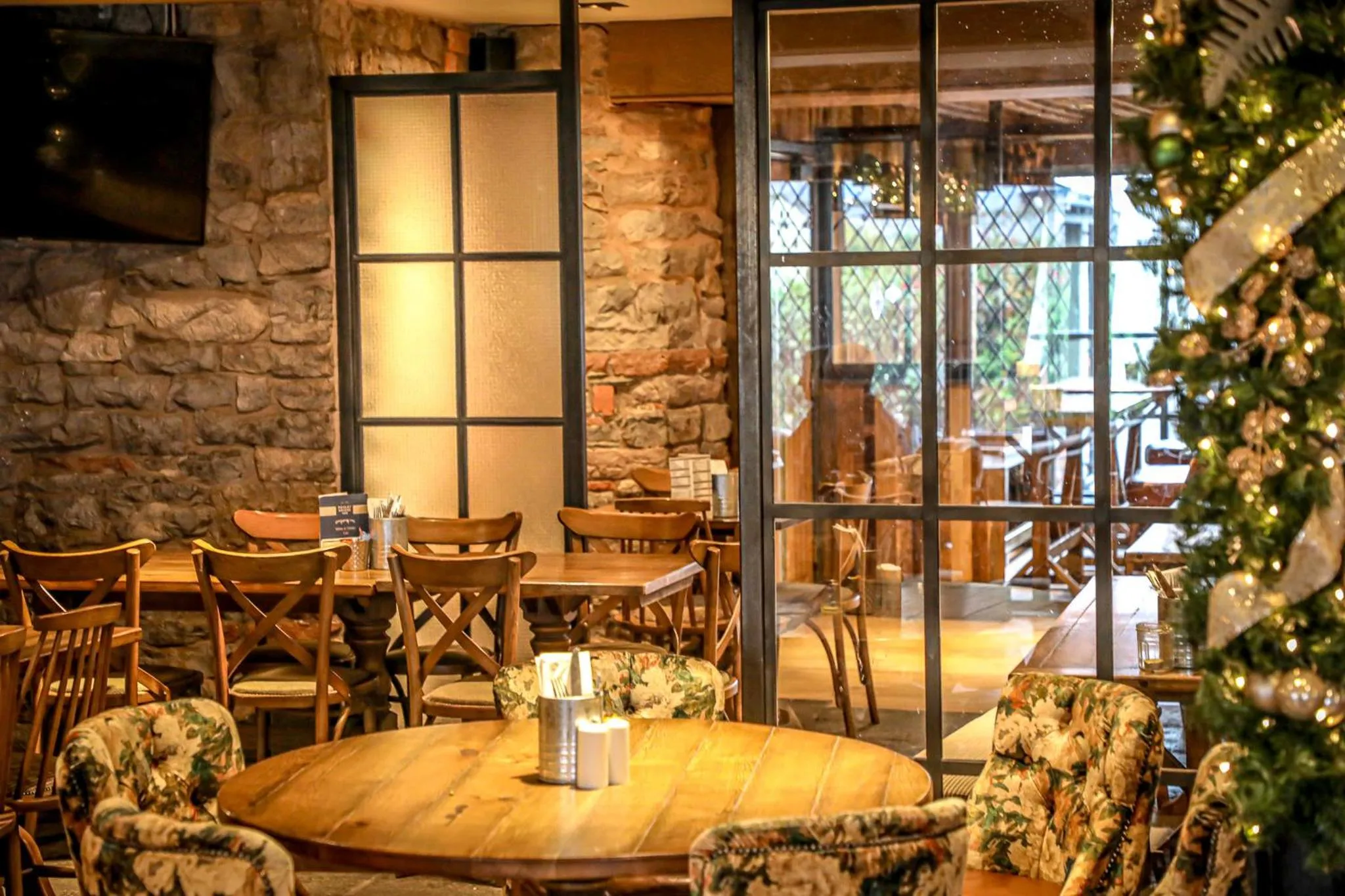 Lounge or bar in The Pooley Bridge Inn