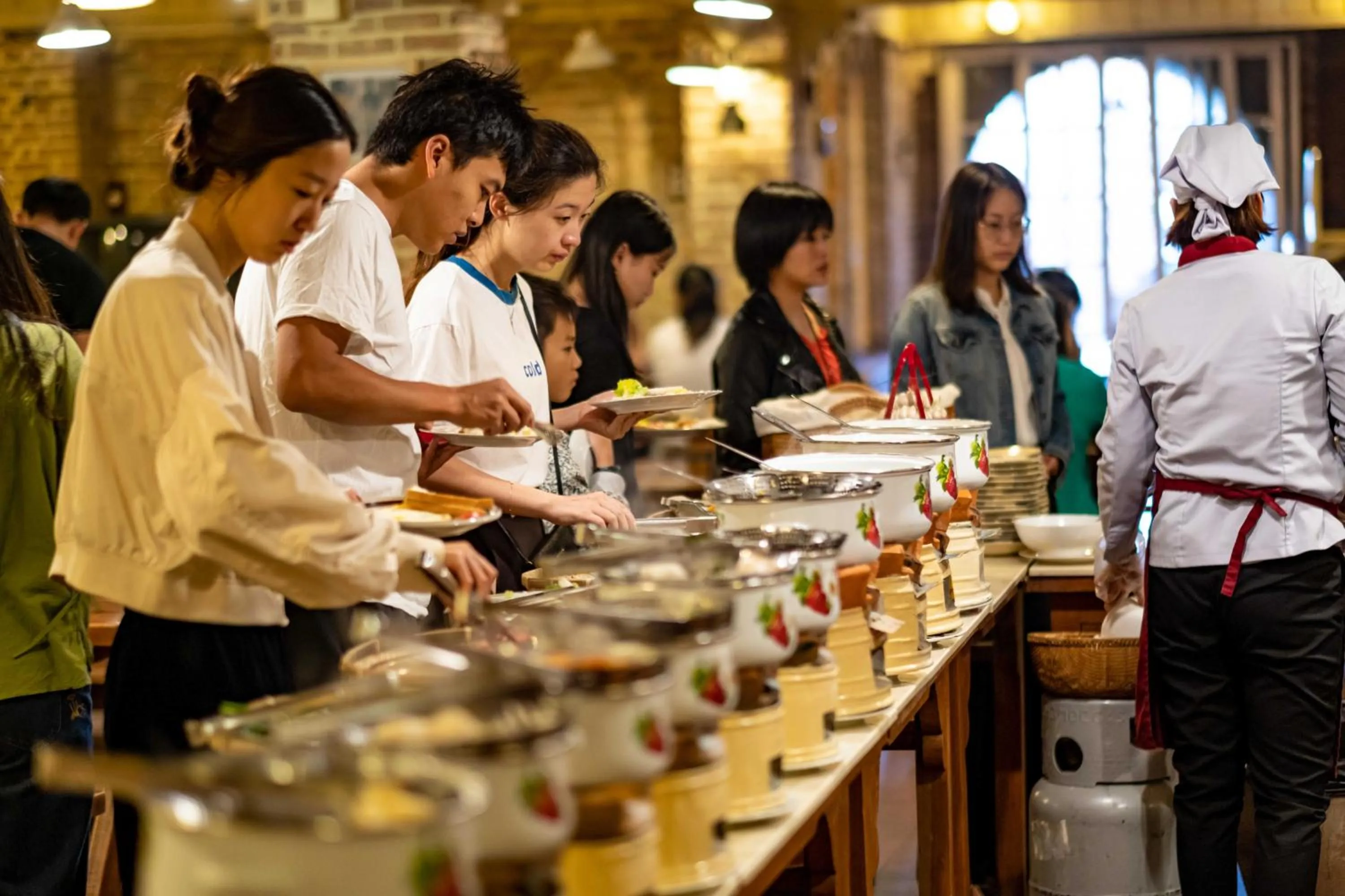 Restaurant/places to eat in Saphir Dalat Hotel