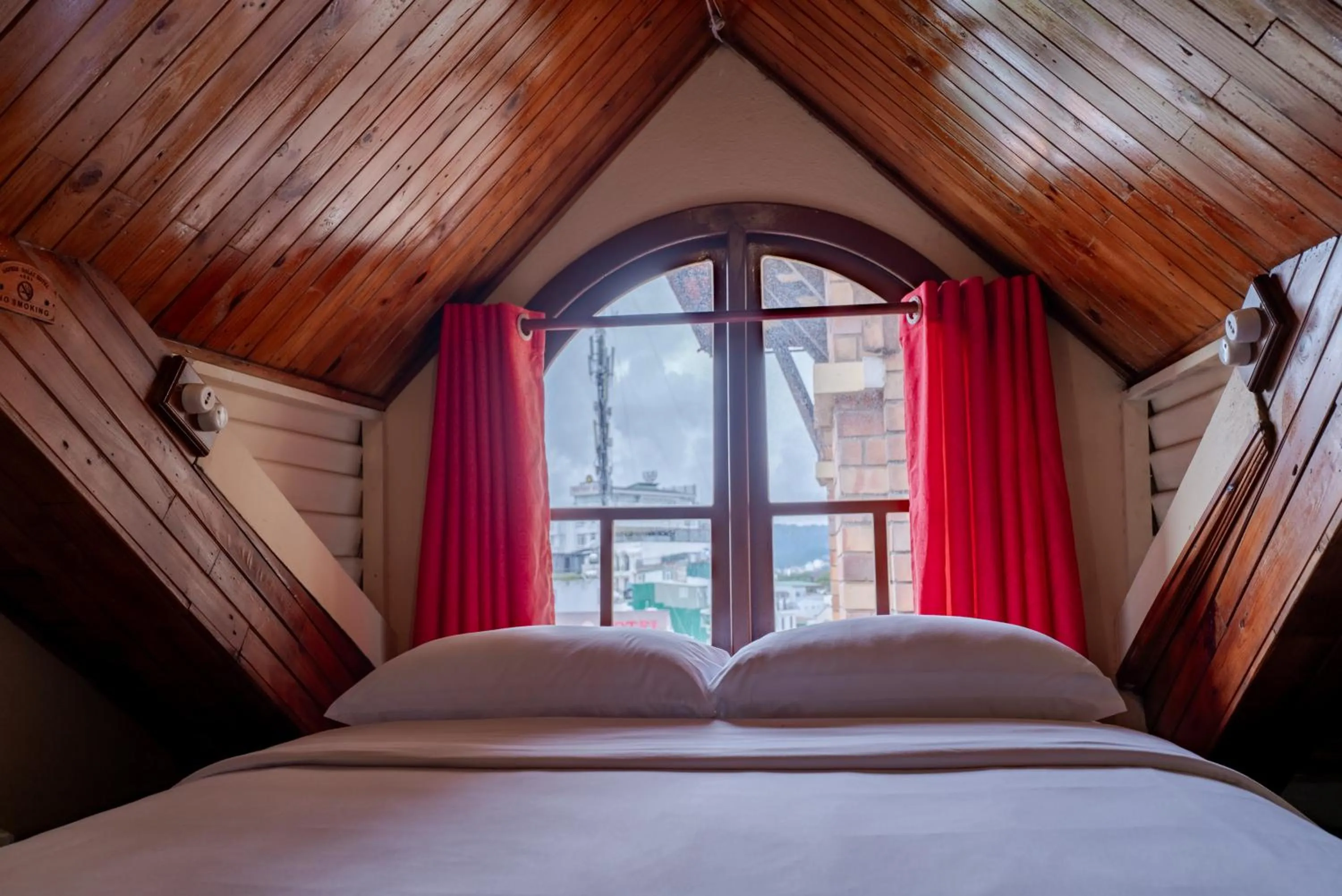 Bed in Saphir Dalat Hotel