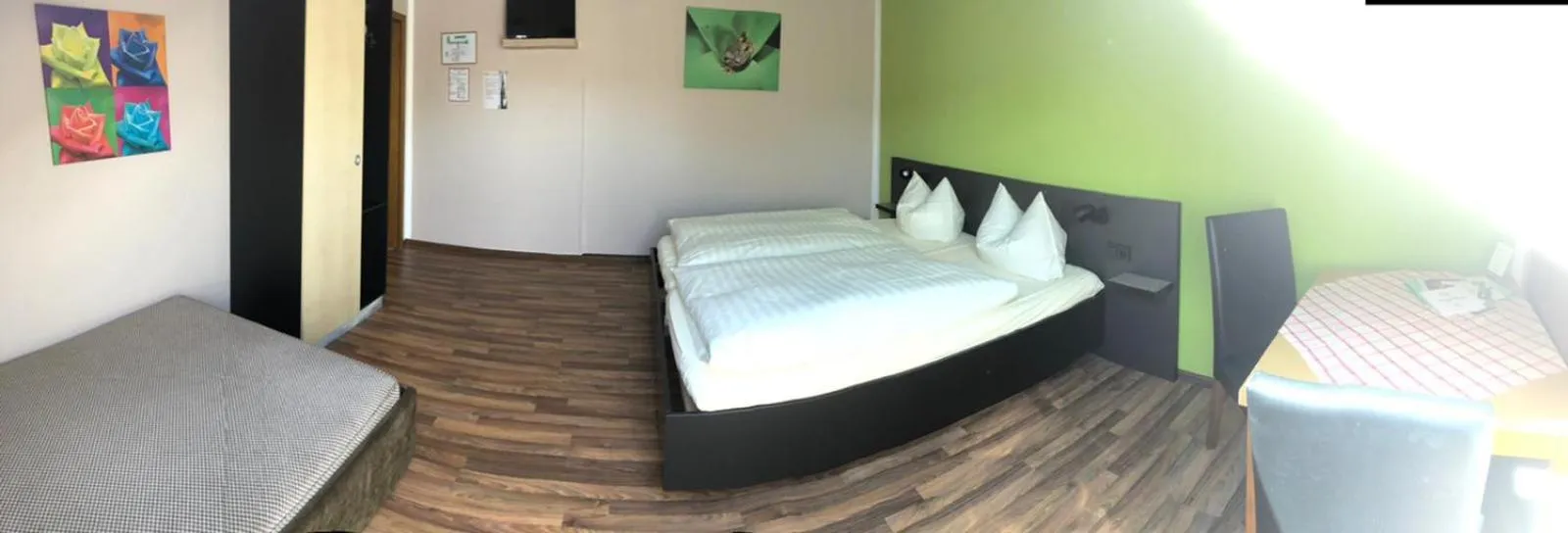 Bed in Landgasthof-Porta