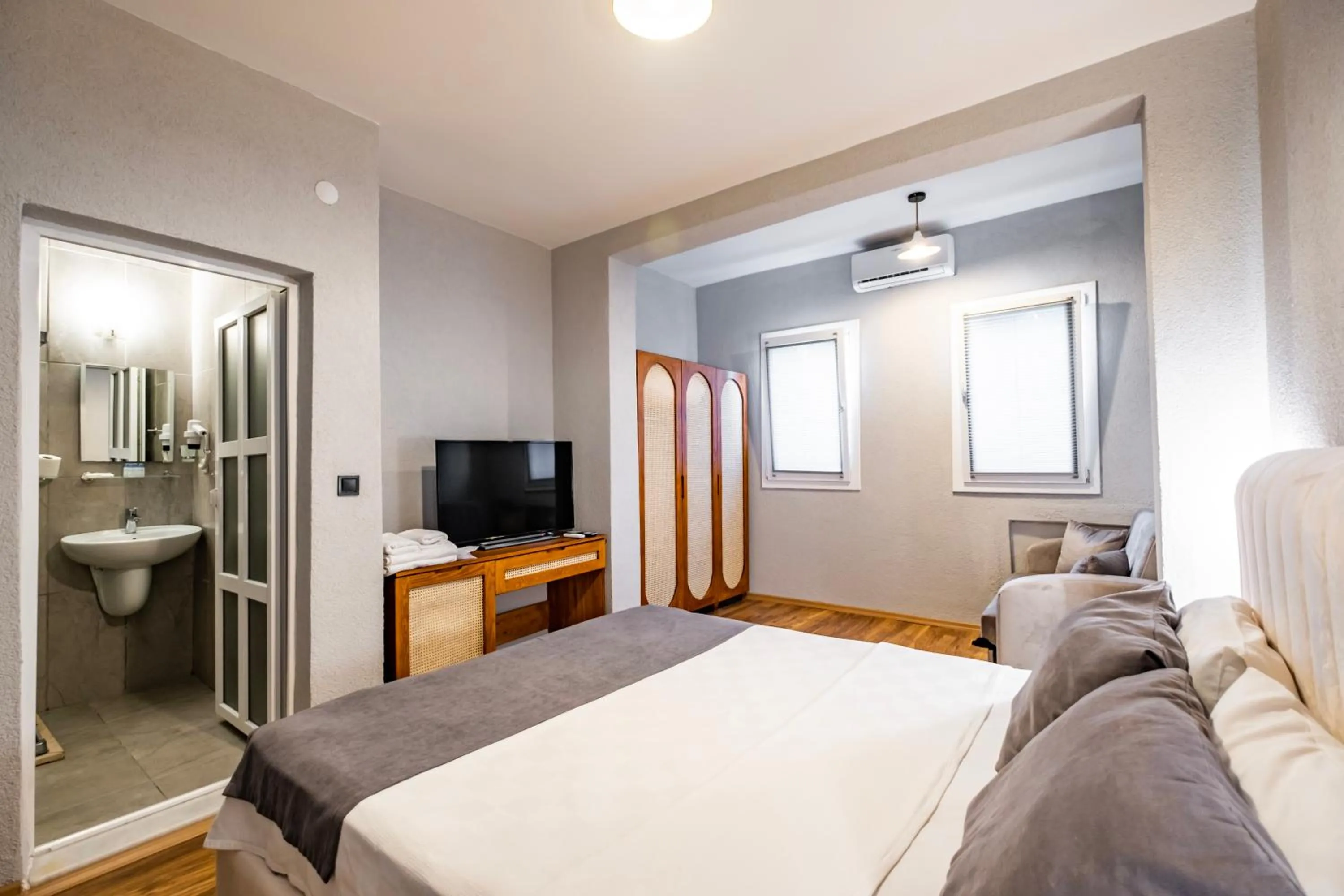 Photo of the whole room, Bed in Hotel Centro Bodrum