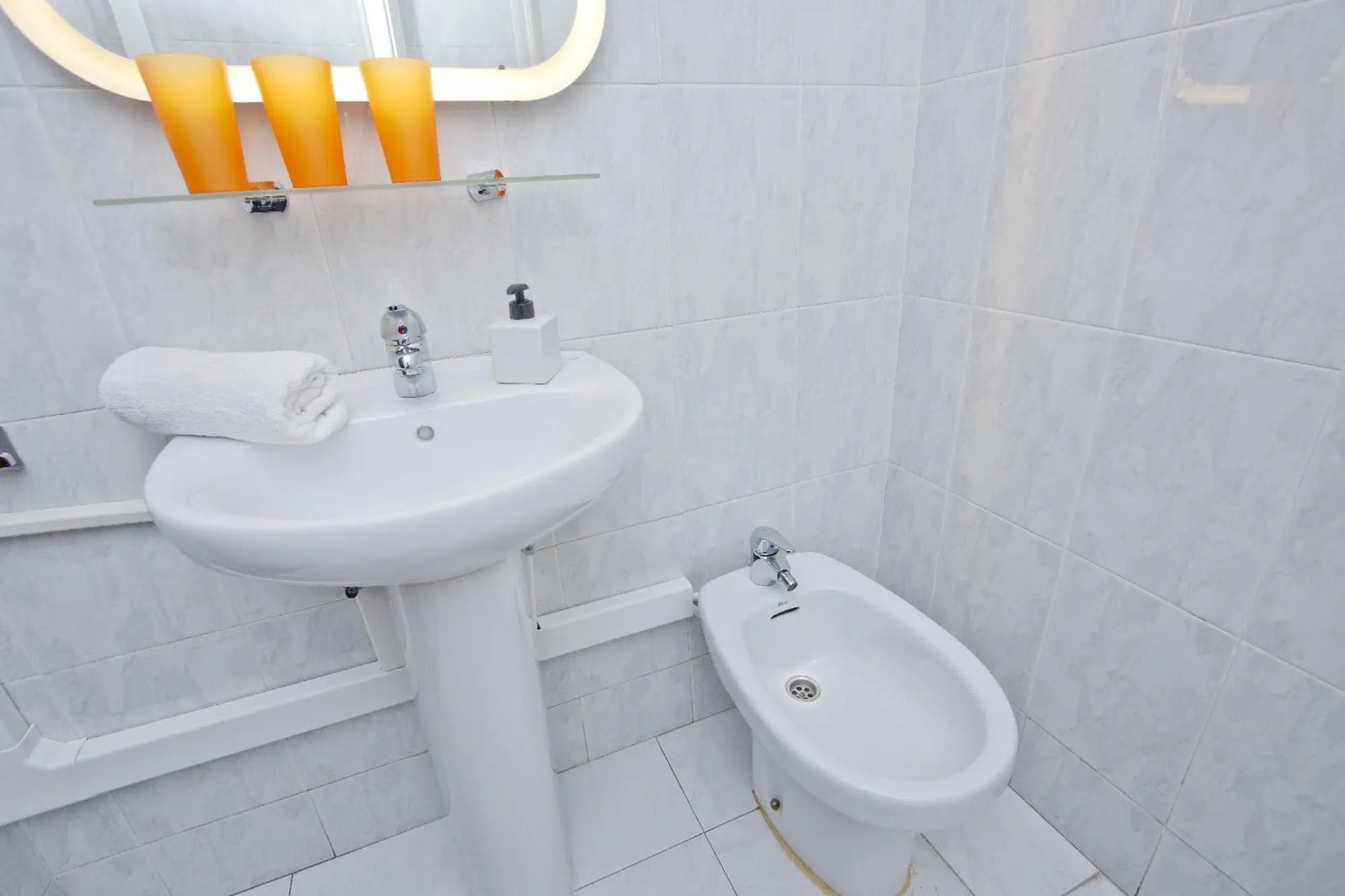 Barcelona City Seven Hostal