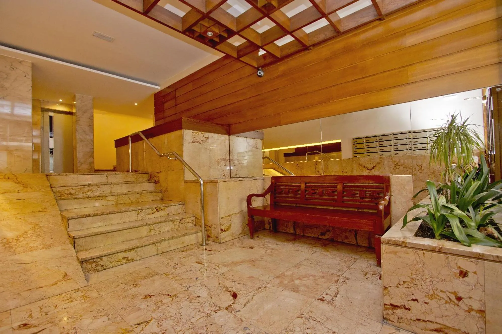 Barcelona City Seven Hostal