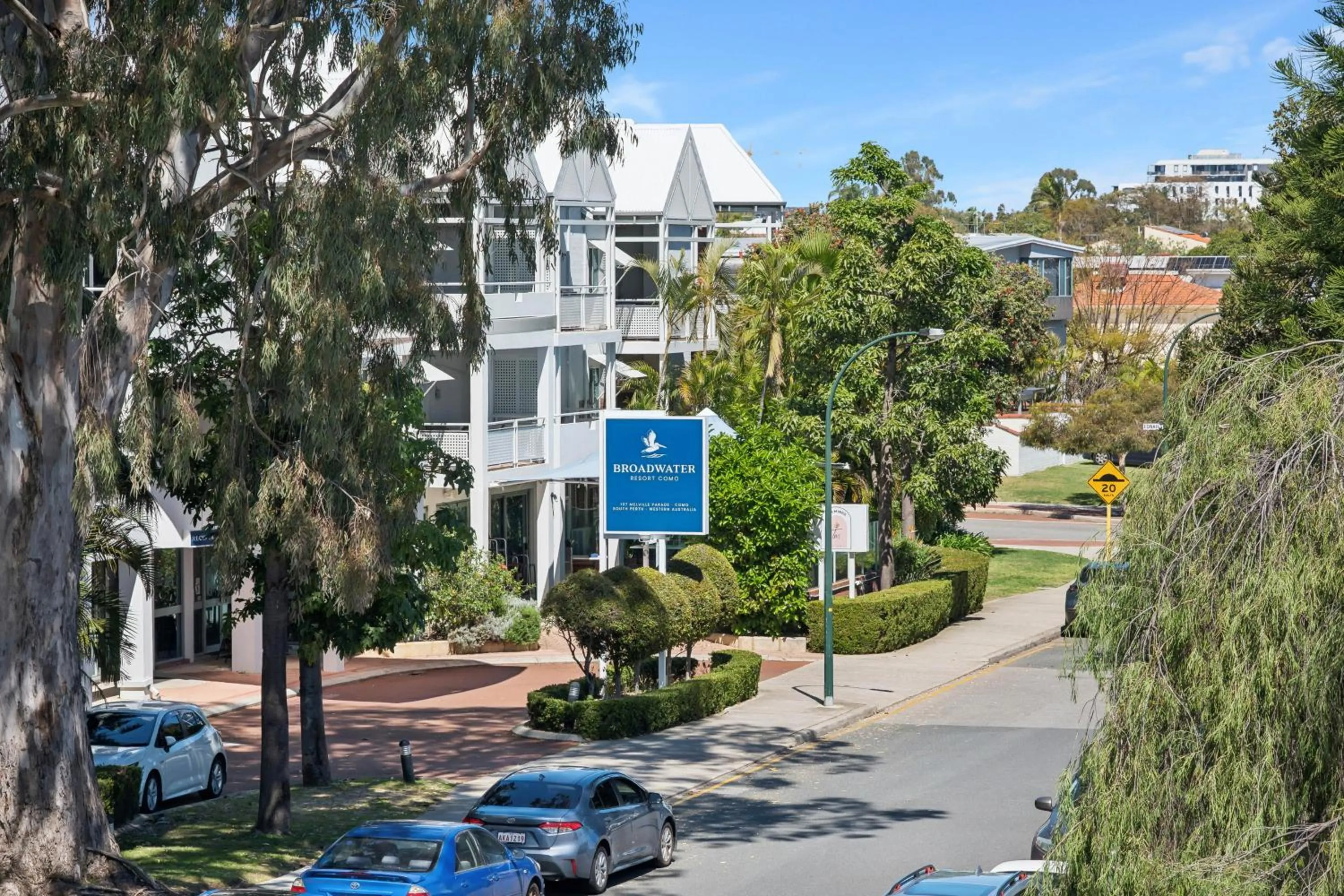 Property building in Broadwater Resort Como