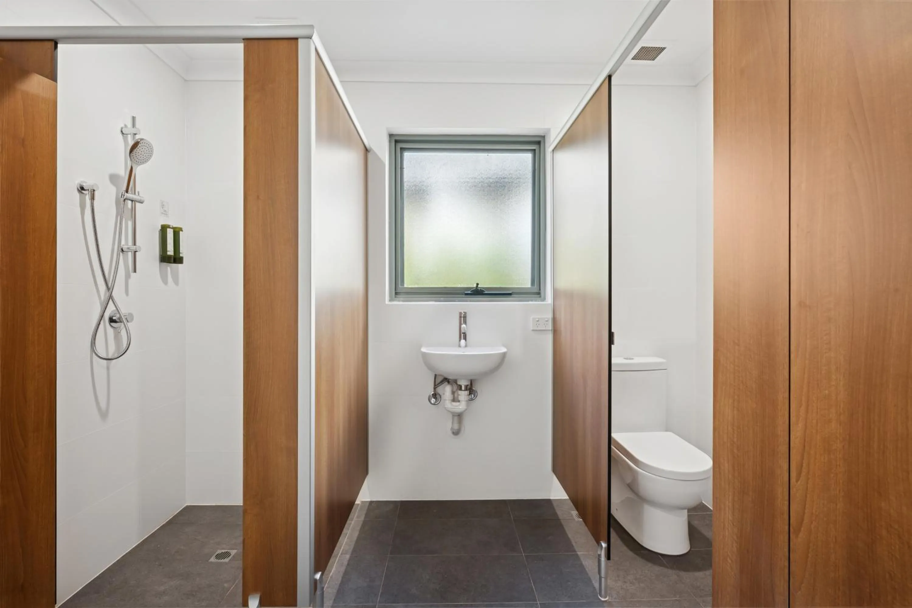 Swimming pool in Broadwater Resort Como