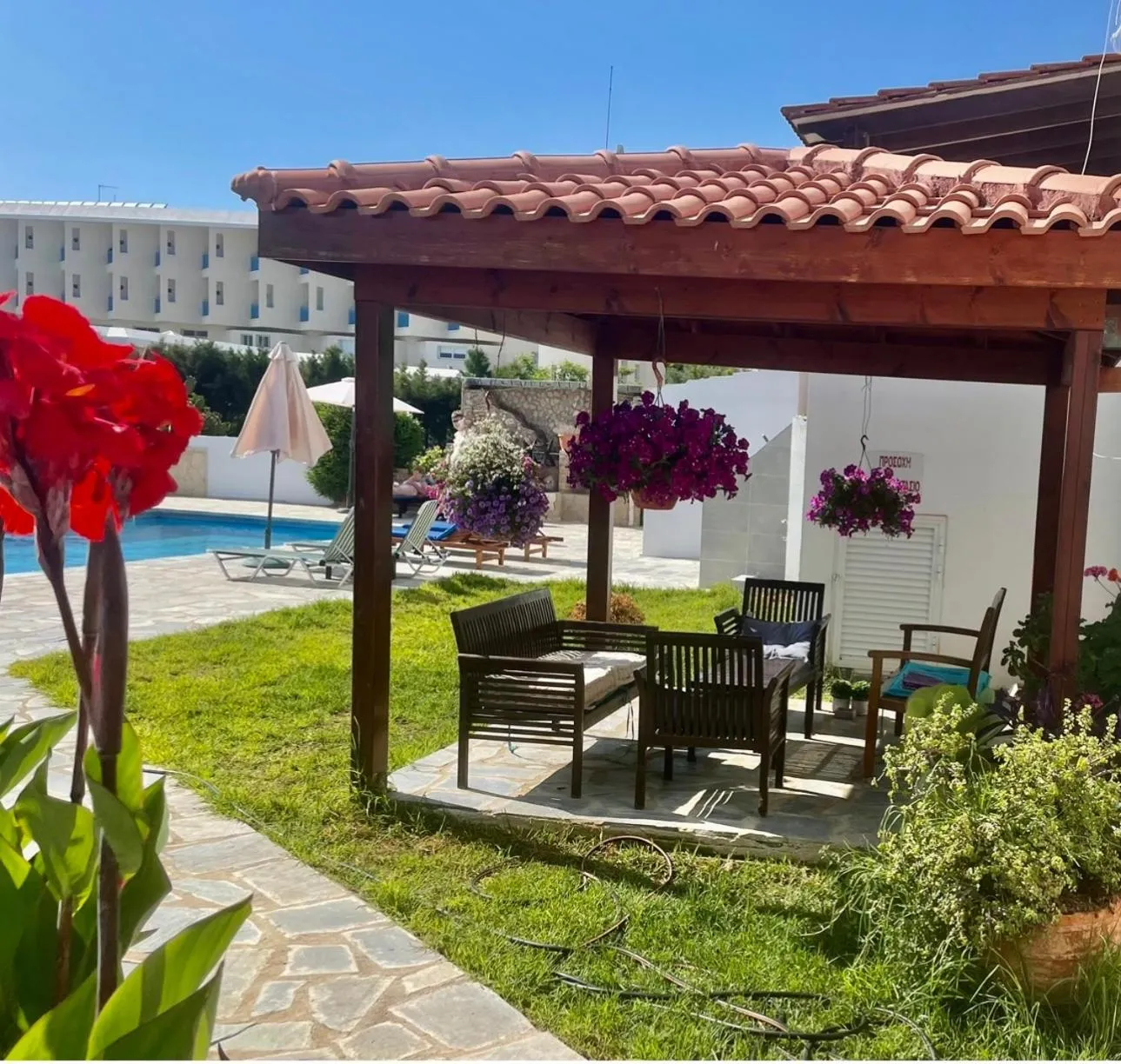 Angela Holiday Apartments