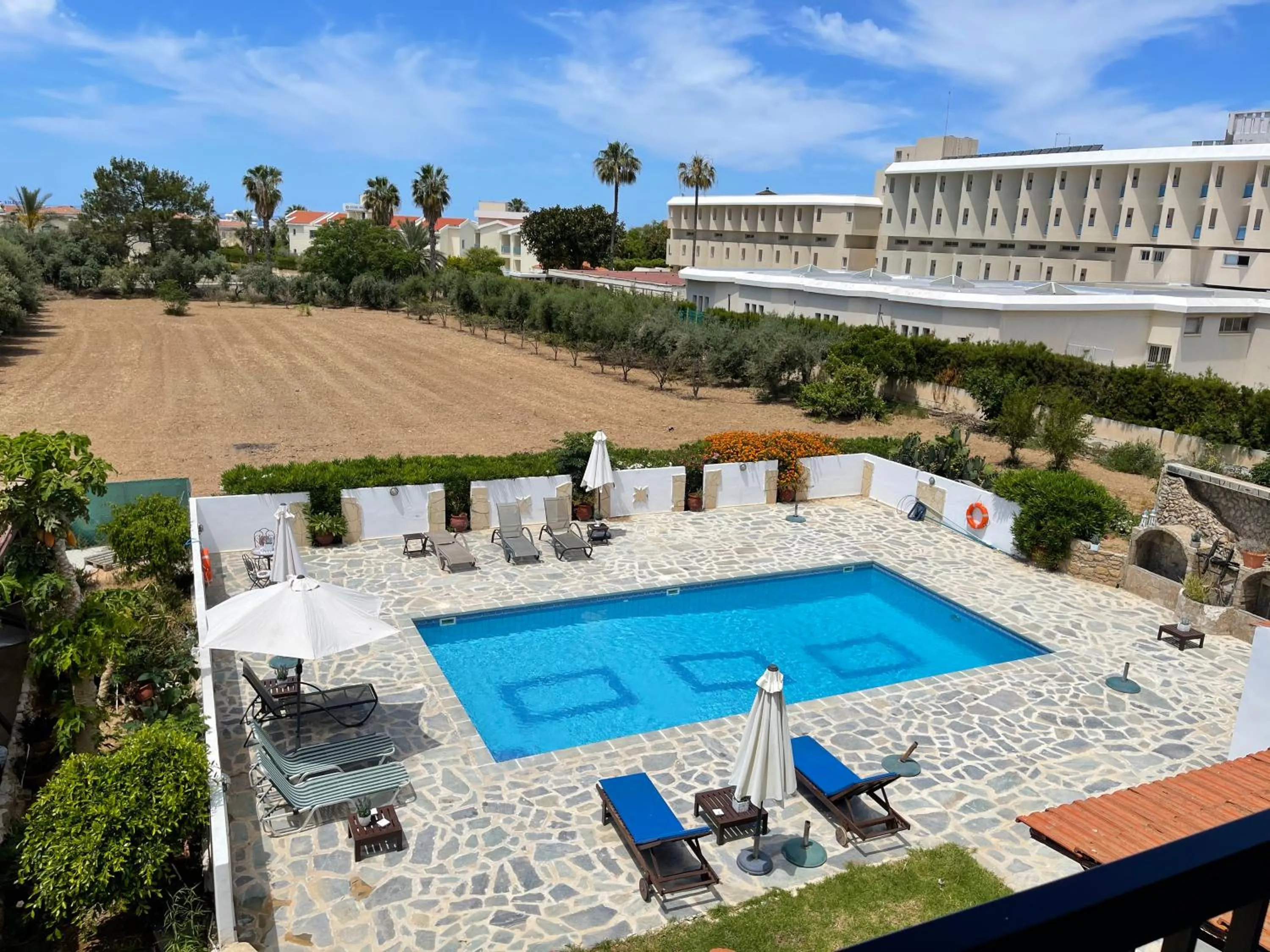 Angela Holiday Apartments