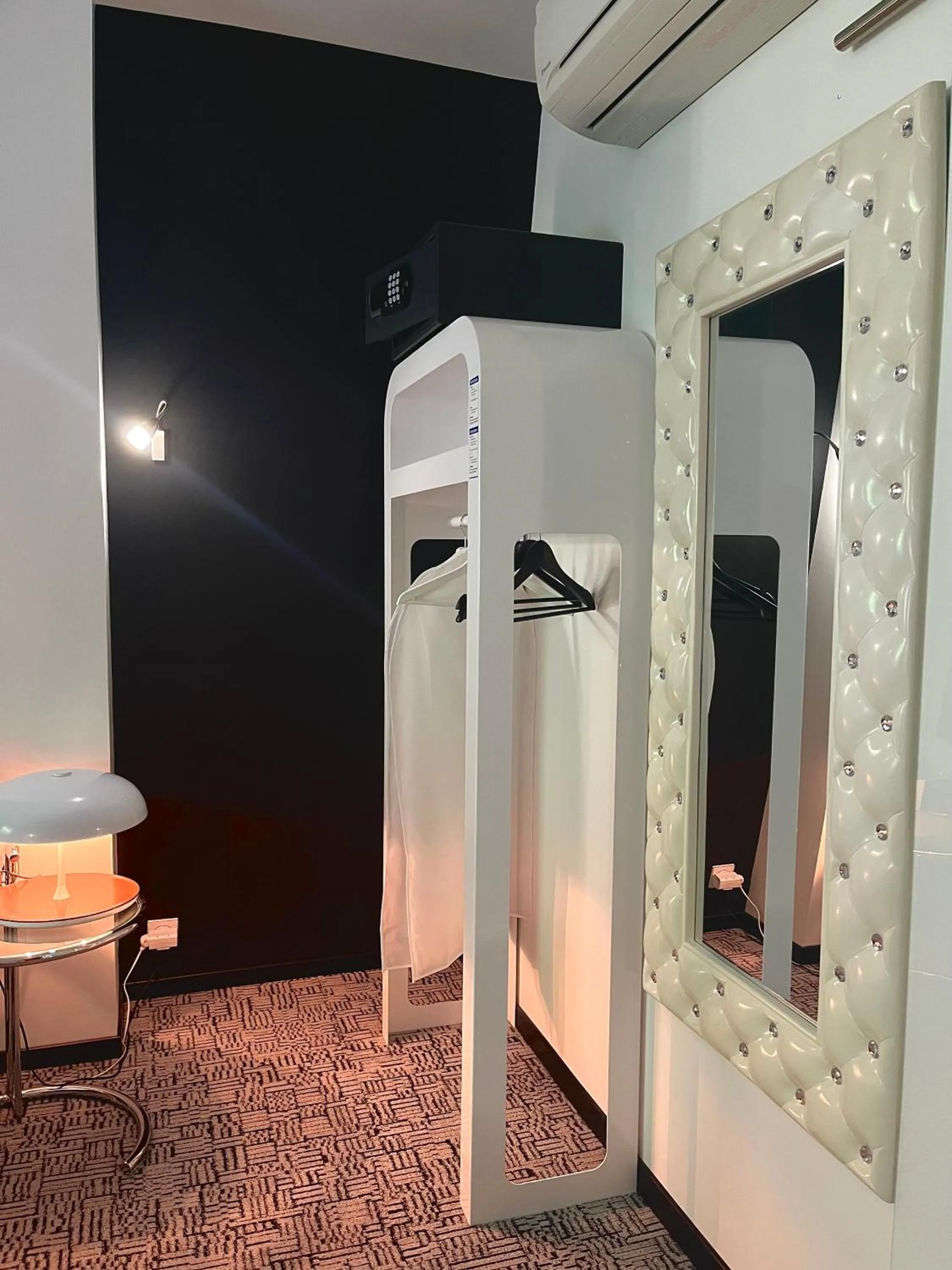 Business facilities in Art Hotel