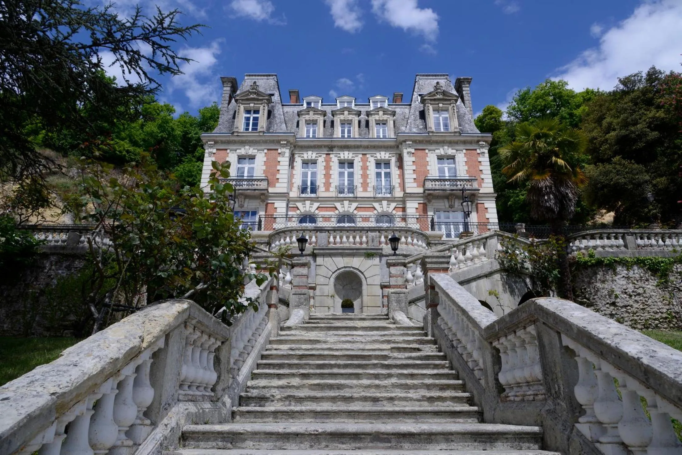 Property building in Art Hotel