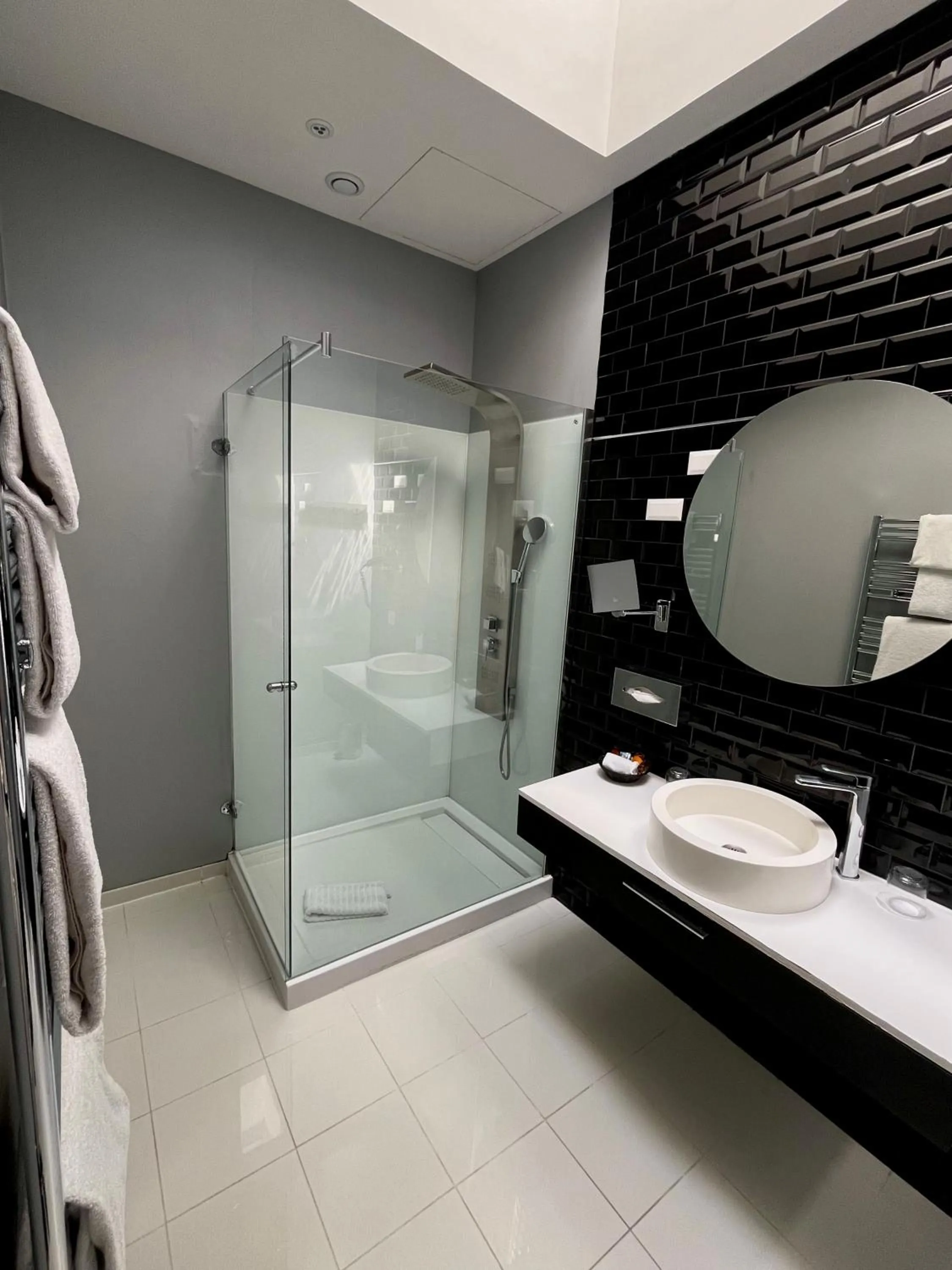 Bathroom in Art Hotel