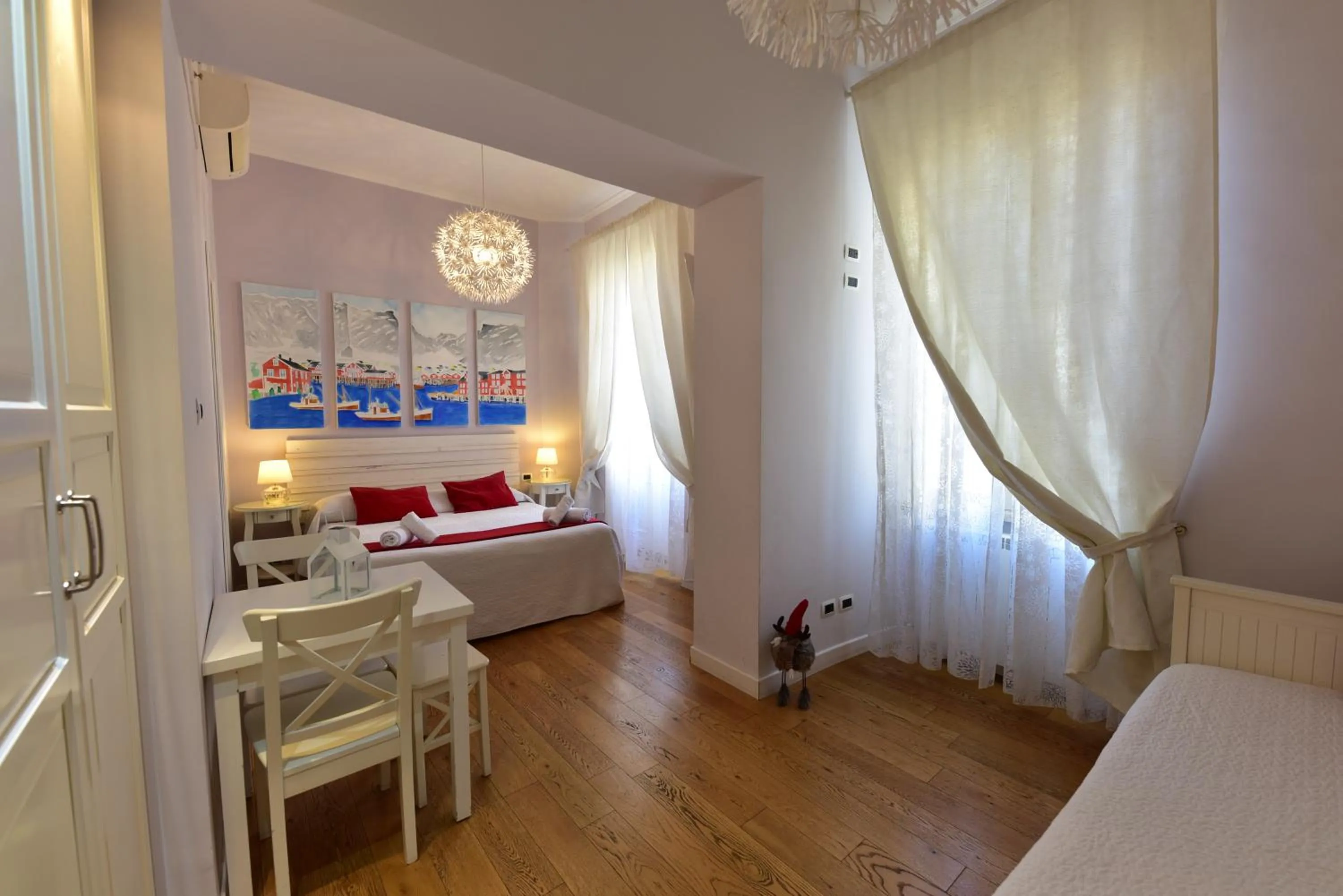 Photo of the whole room, Bed in Casa Martini