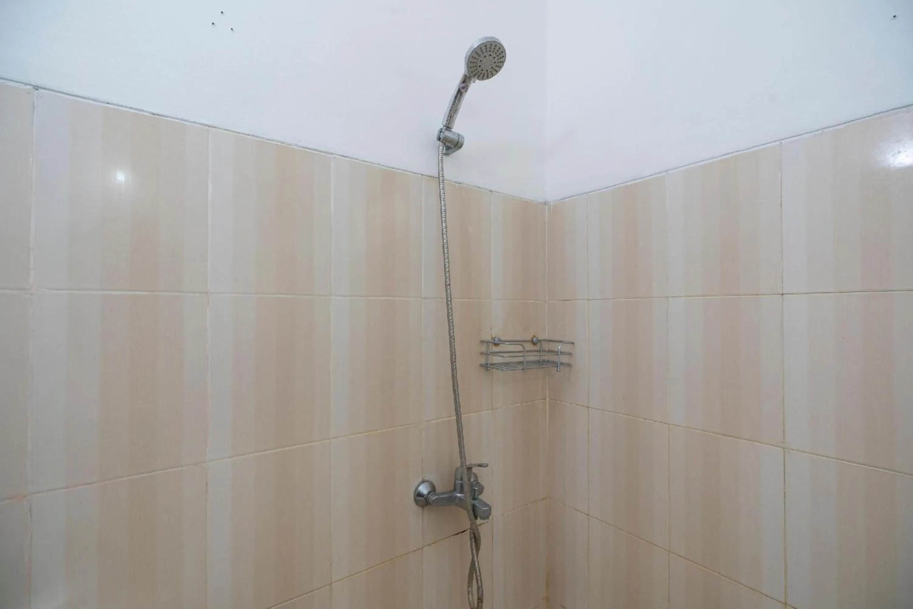 Bathroom in Hotel O Panen House