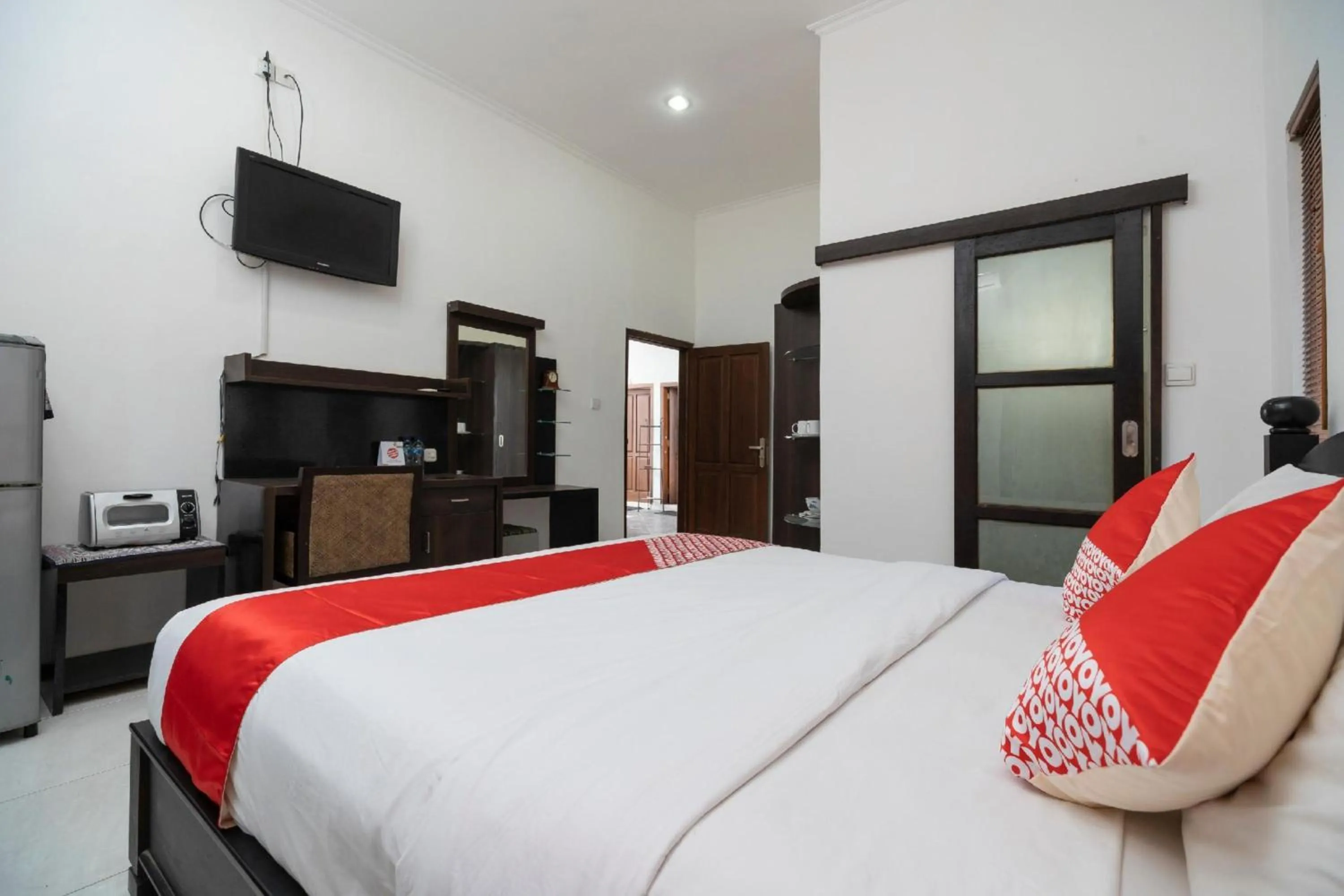 Bedroom, Bed in Hotel O Panen House