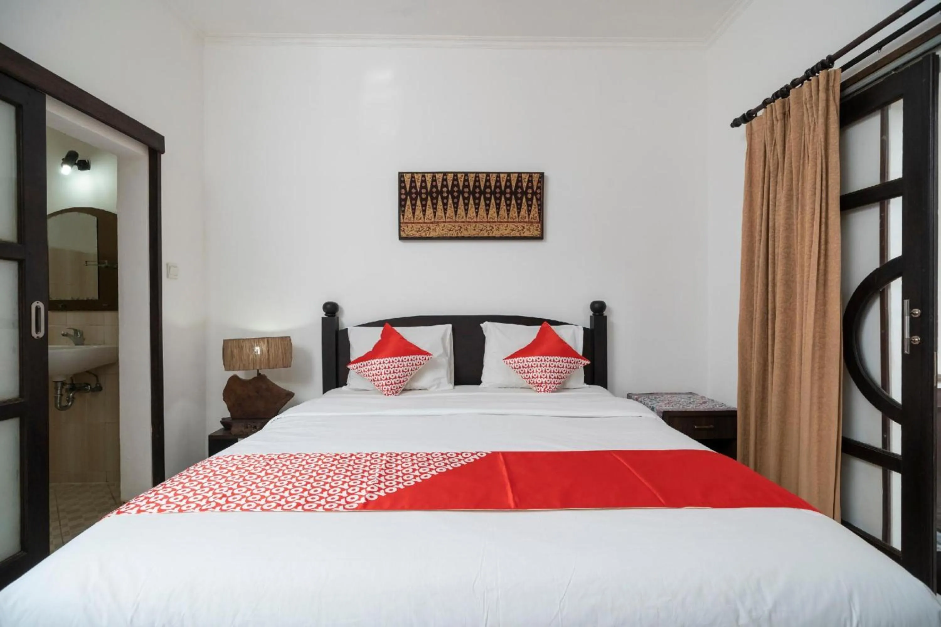 Bedroom, Bed in Hotel O Panen House