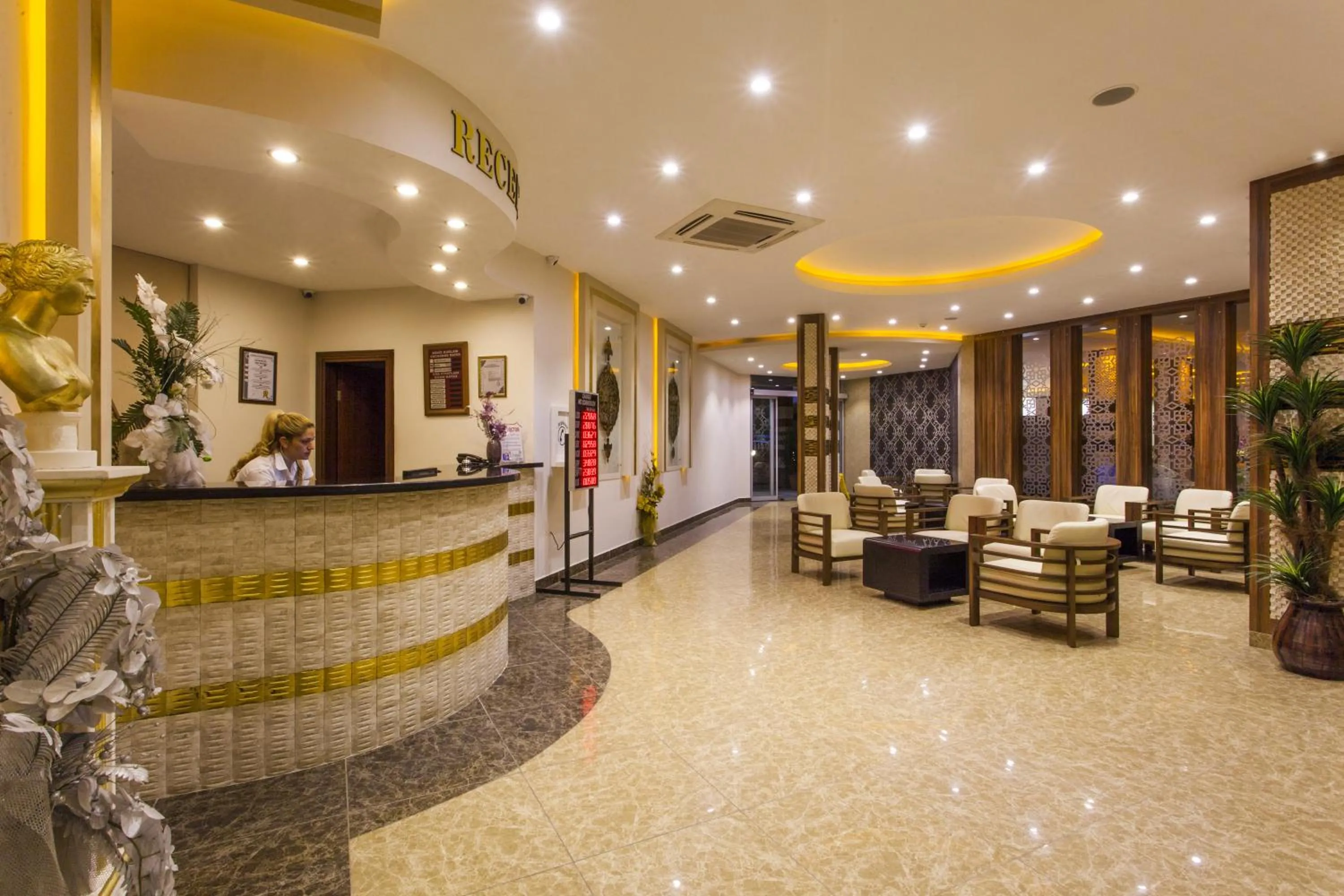 Lobby or reception in Kleopatra Ada Beach Hotel