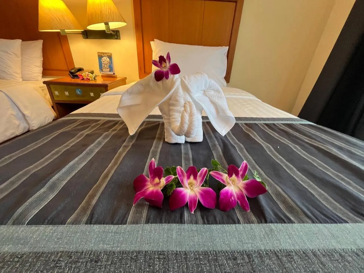 Bed in Cholchan Pattaya Beach Resort - SHA Extra Plus