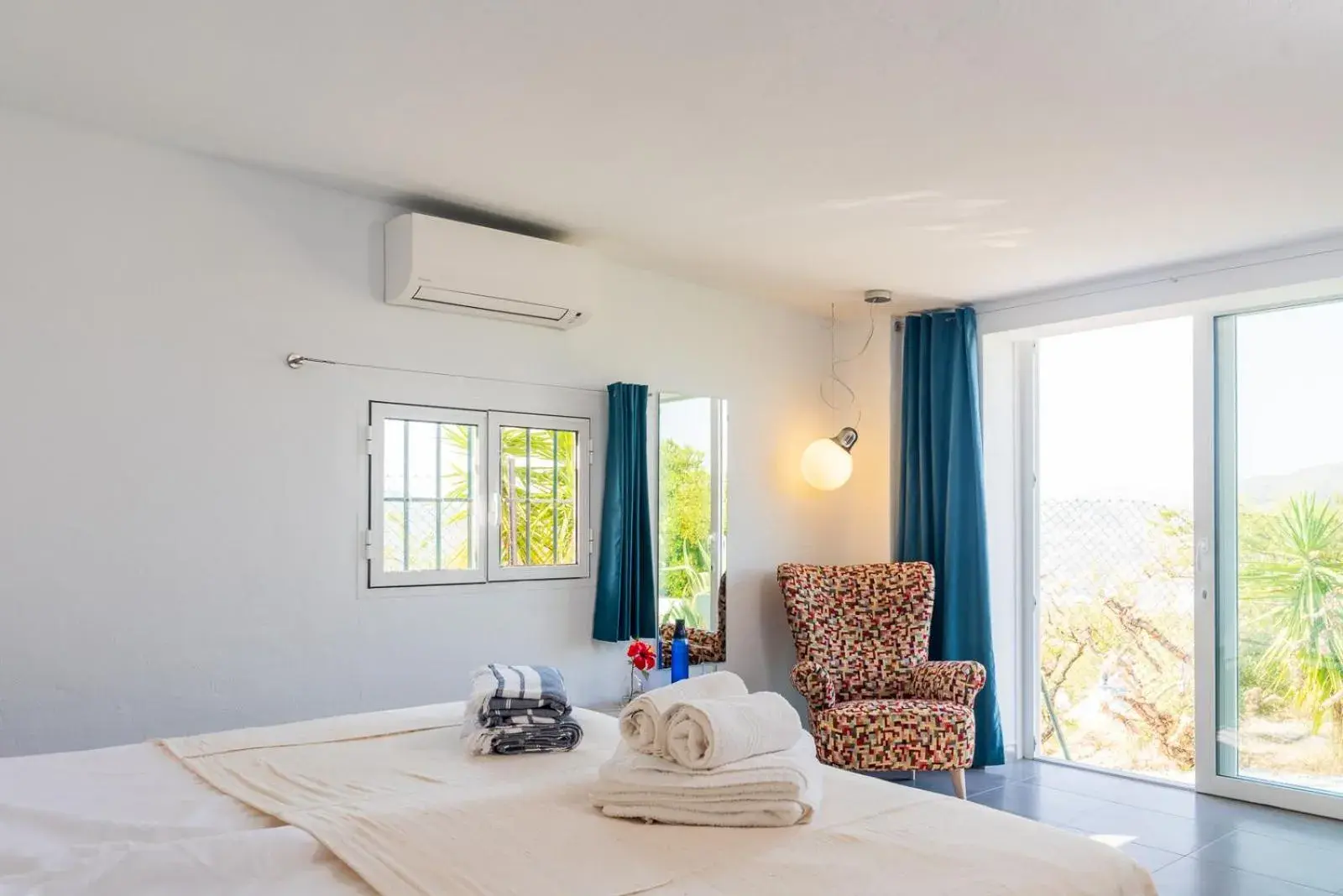 Deluxe Double or Twin Room with Mountain View in Finca Gordo Deluxe Double or Twin Room with Mountain View in Finca Gordo