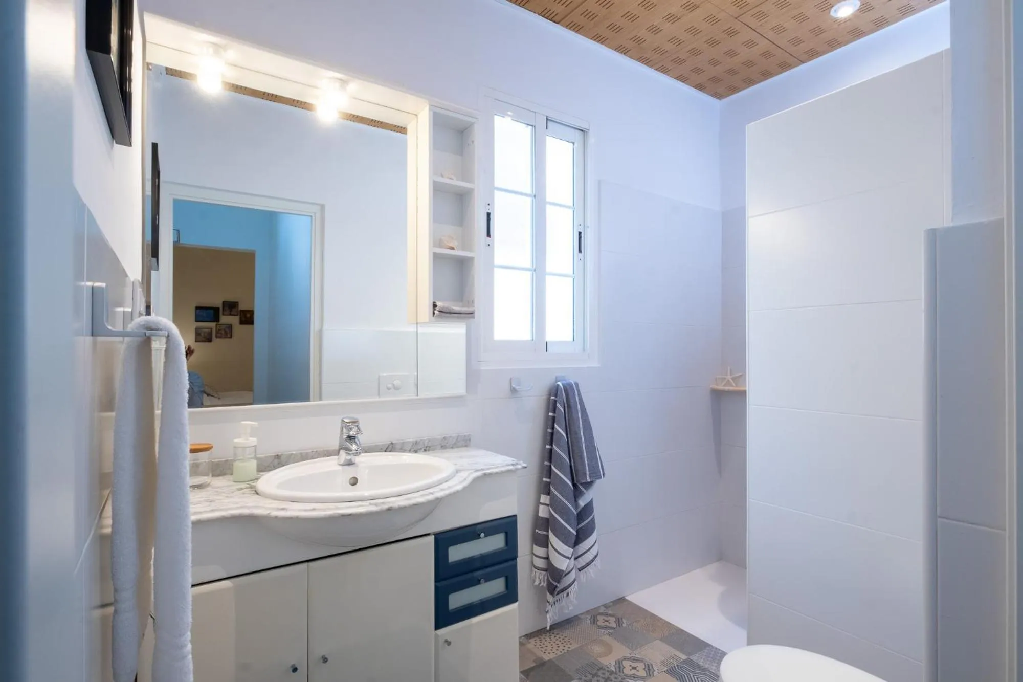 Shower in Finca Gordo