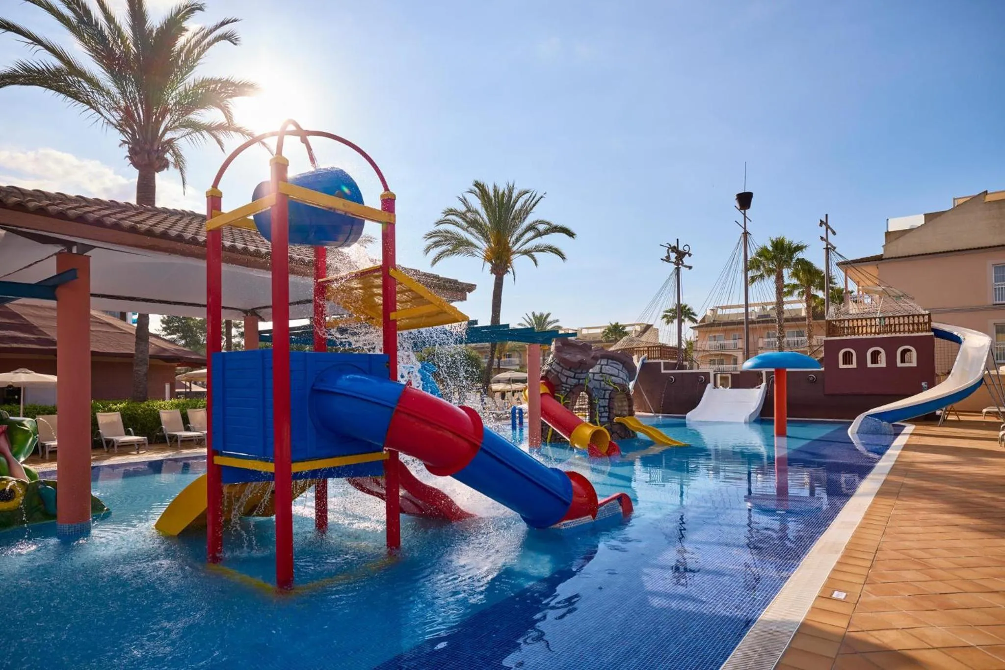 Swimming pool in Zafiro Can Picafort