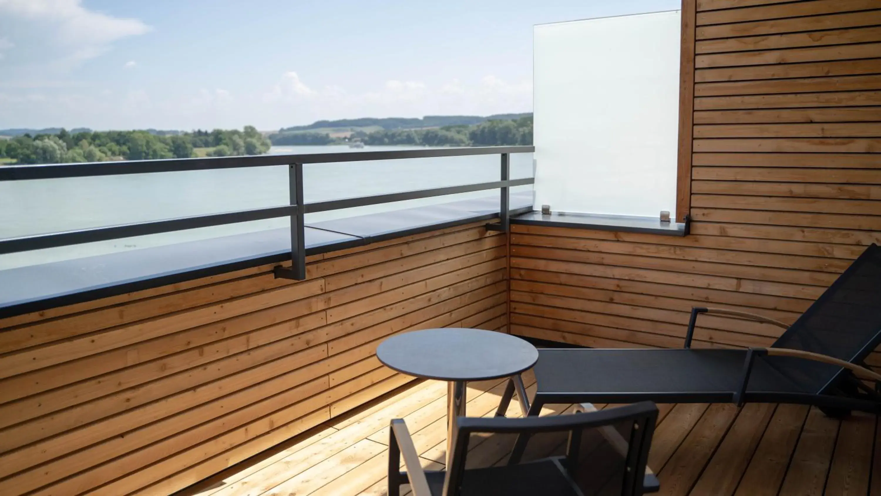 Deluxe Double Room - single occupancy in Donau Lodge Deluxe Double Room - single occupancy in Donau Lodge