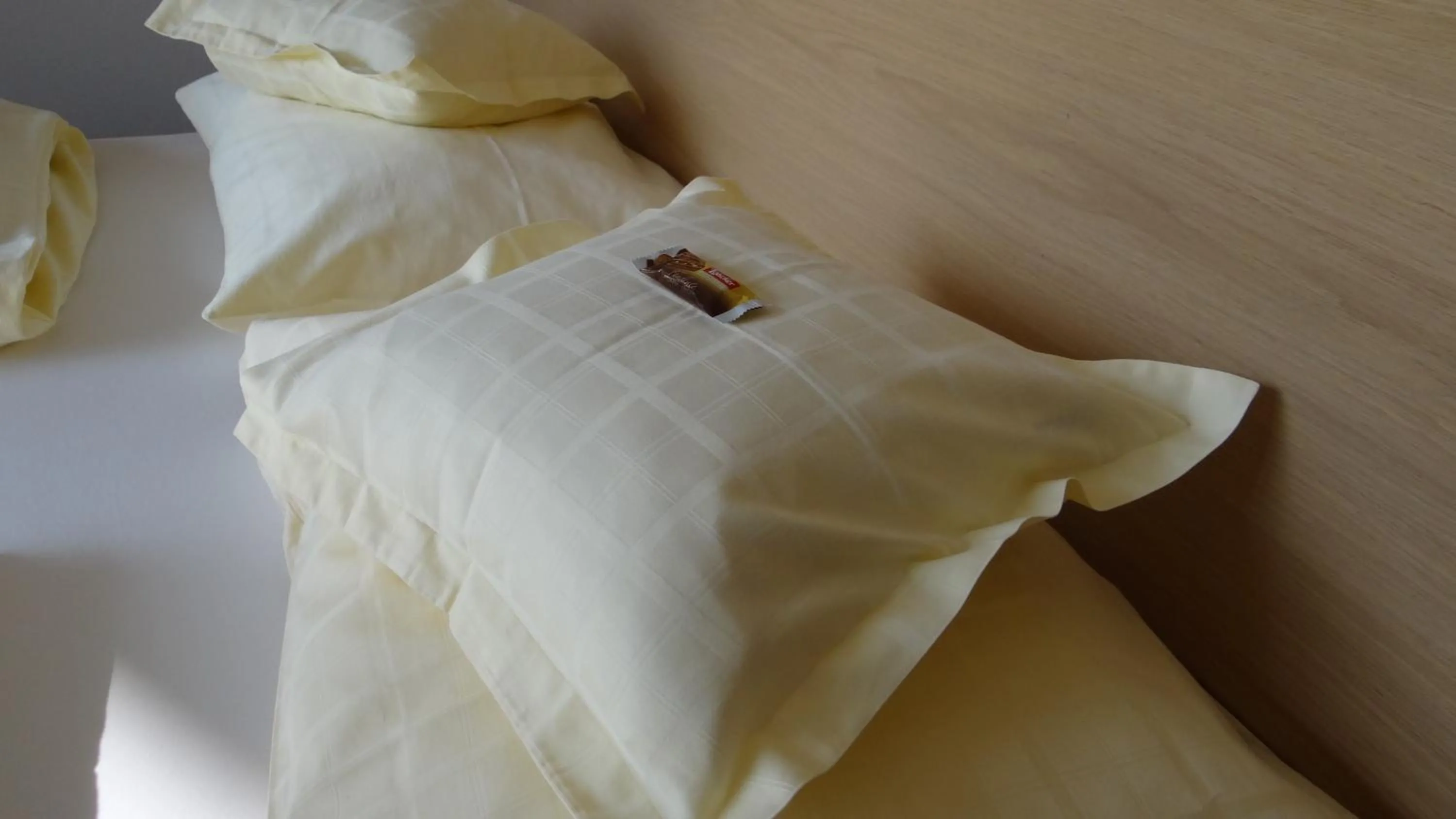 Decorative detail, Bed in Urbanhof Prantenberger