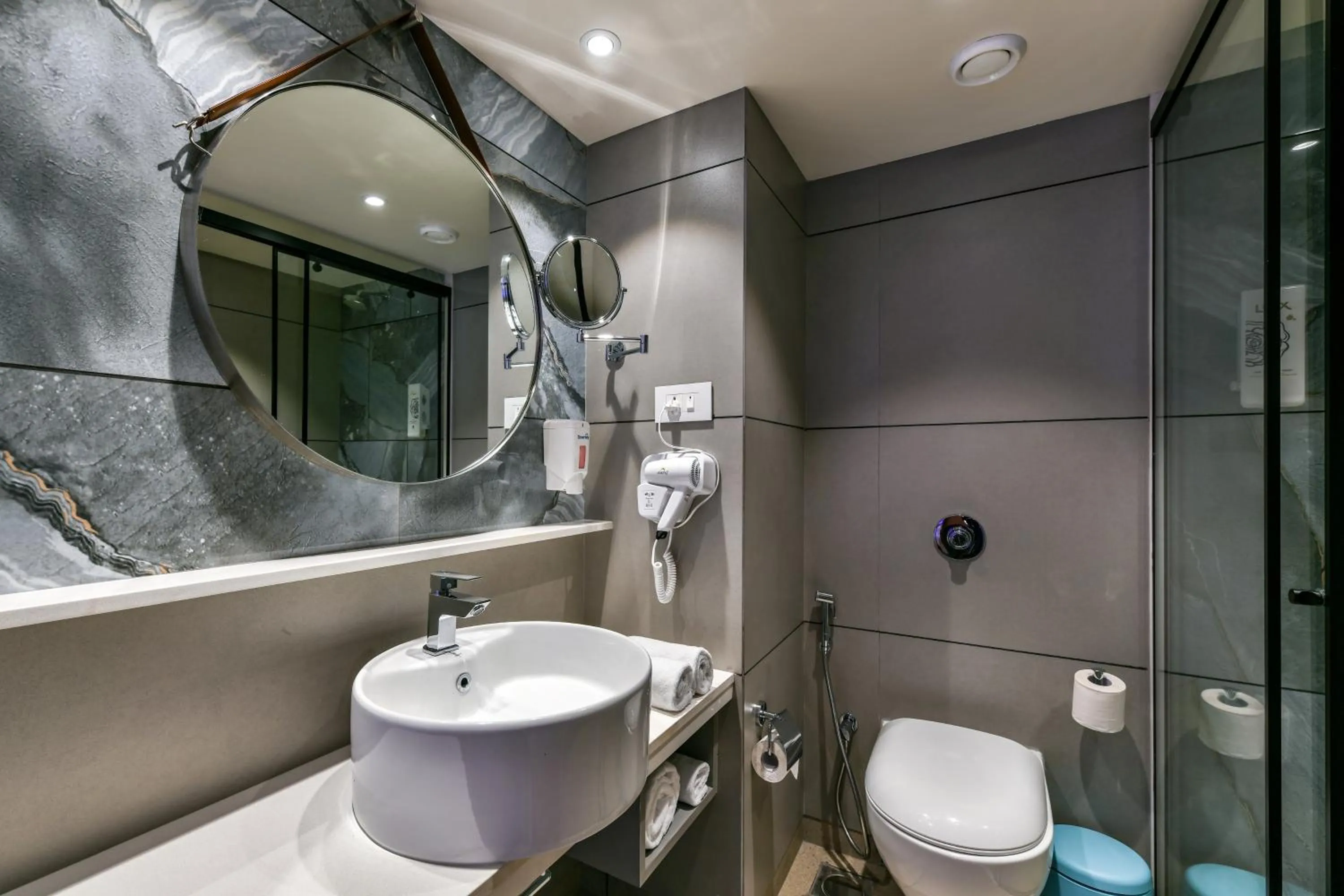 Bathroom in Indie Stays, BKC