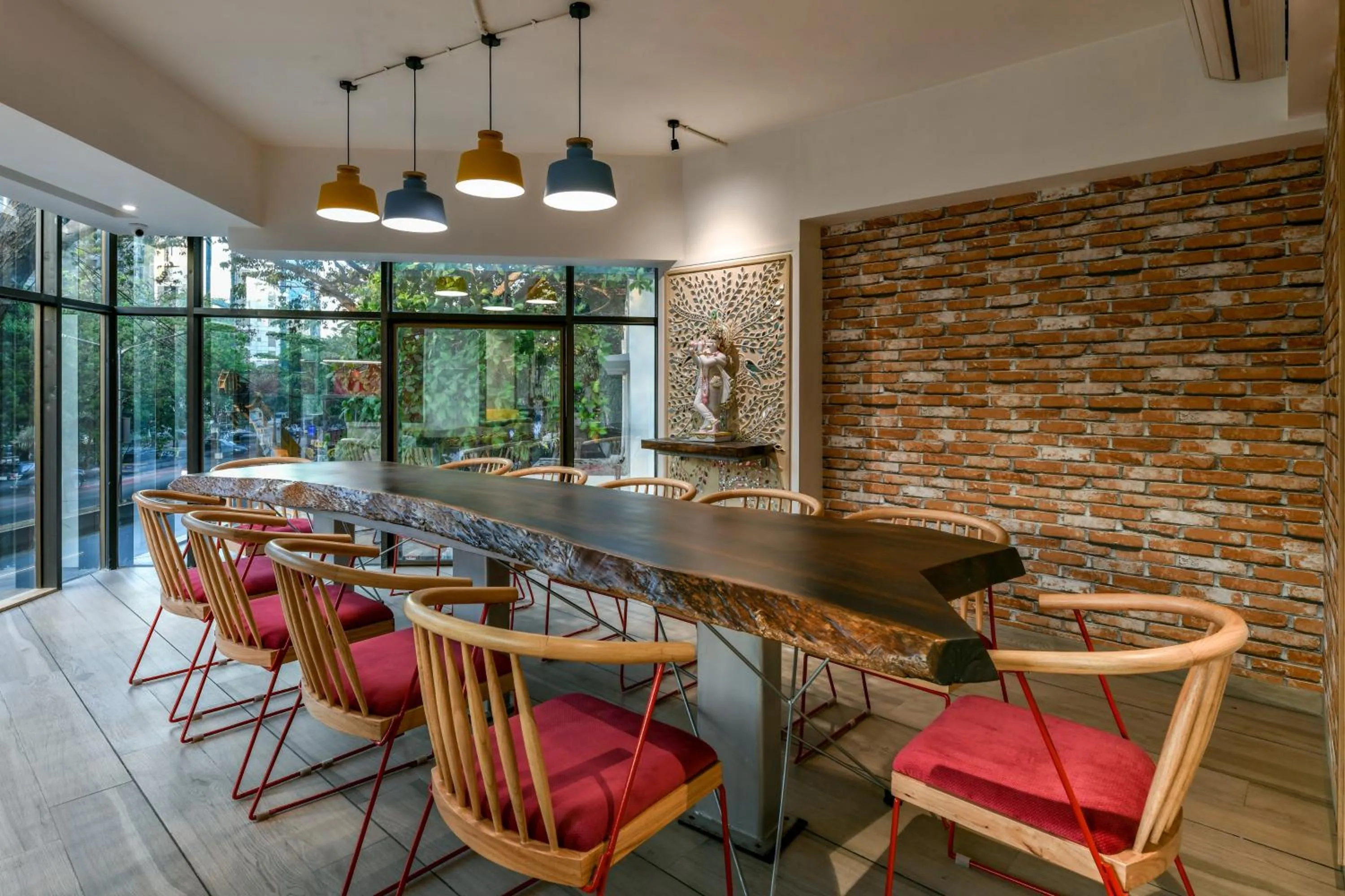 Business facilities in Indie Stays, BKC