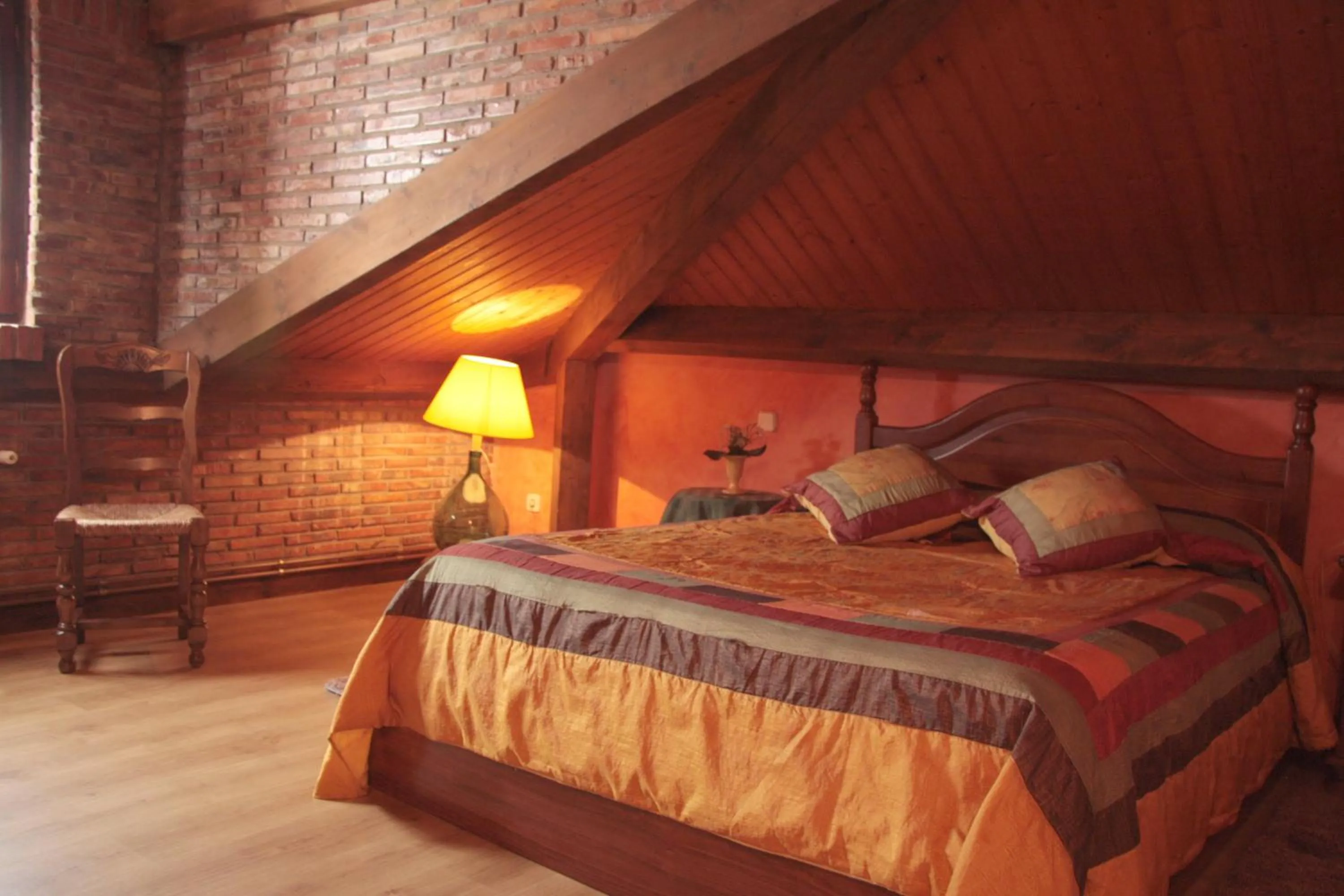 Bed in Hotel "Posada Finca EL SOLAR" Algunas habts tipo estudio con nevera microondas hidromasaje para 2 terraza vistas - " Gintonic- Bar -Terraza panorámica"