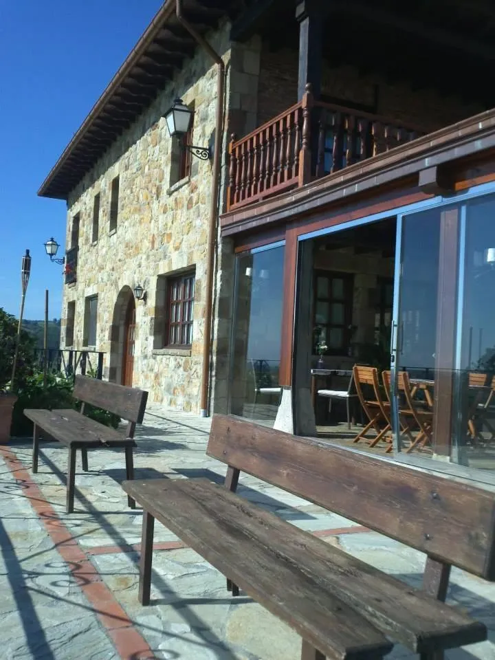 Hotel "Posada Finca EL SOLAR" Algunas habts tipo estudio con nevera microondas hidromasaje para 2 terraza vistas - " Gintonic- Bar -Terraza panorámica"