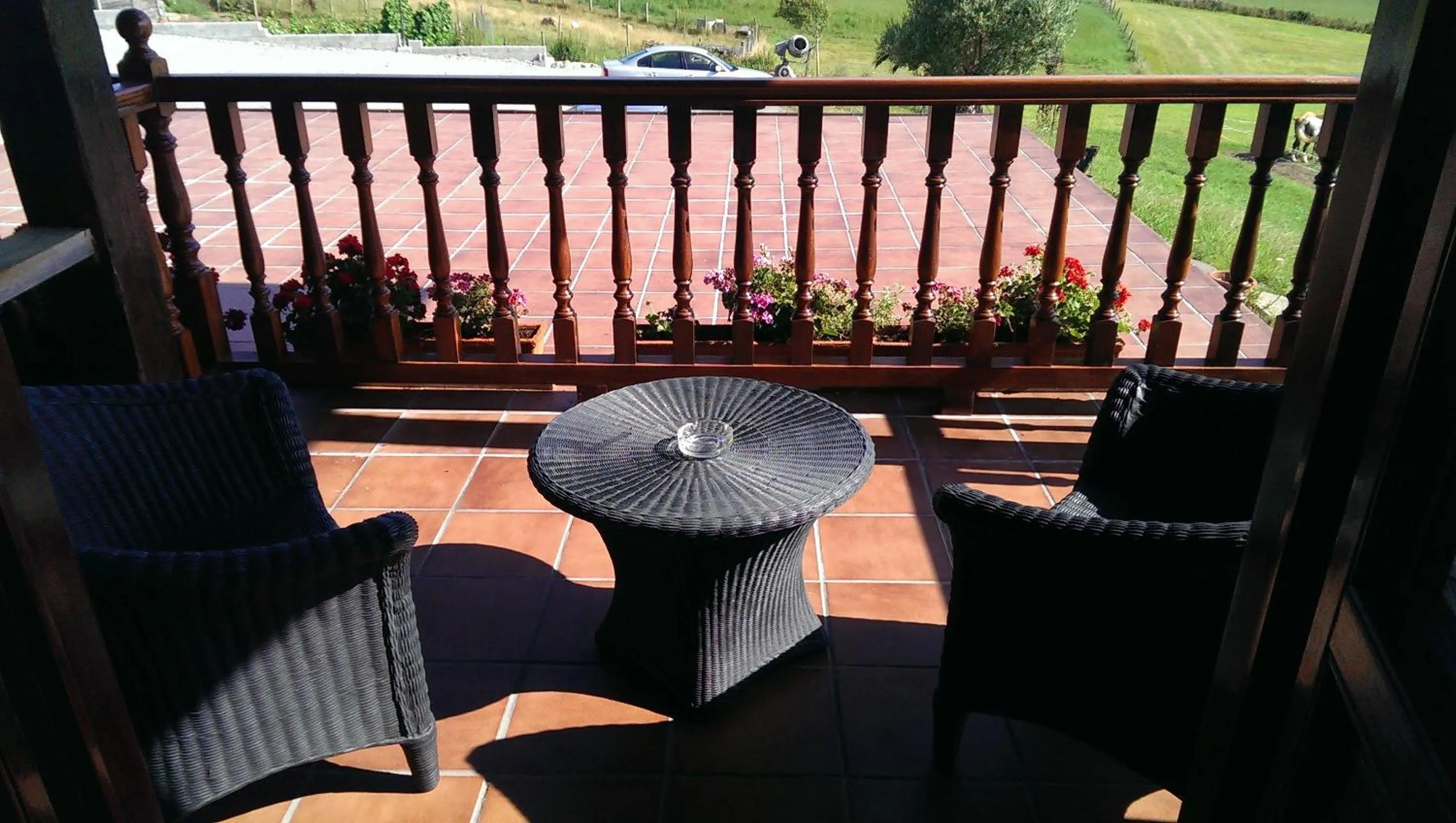 Balcony/Terrace in Hotel "Posada Finca EL SOLAR" Algunas habts tipo estudio con nevera microondas hidromasaje para 2 terraza vistas - " Gintonic- Bar -Terraza panorámica"
