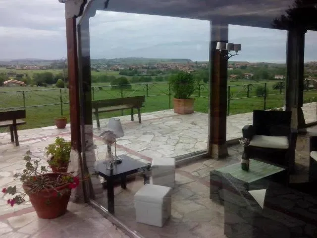 Hotel "Posada Finca EL SOLAR" Algunas habts tipo estudio con nevera microondas hidromasaje para 2 terraza vistas - " Gintonic- Bar -Terraza panorámica"
