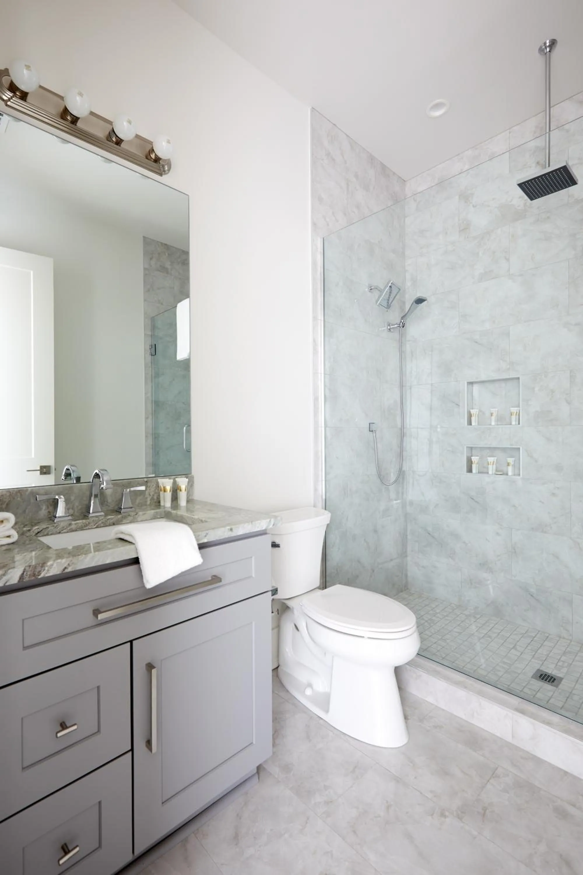 Living room in Sonder at Viewpoint