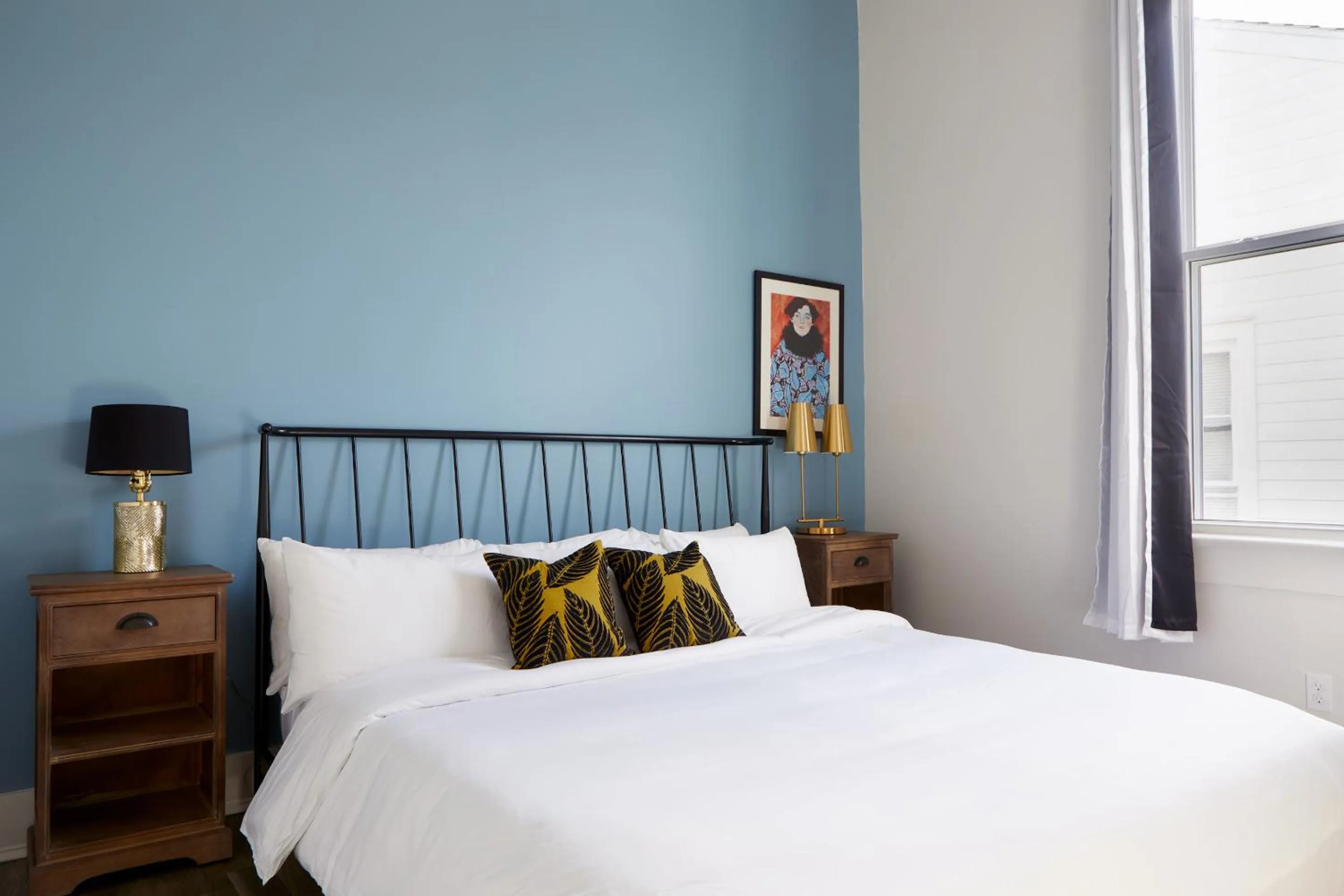 Living room, Bed in Sonder at Viewpoint