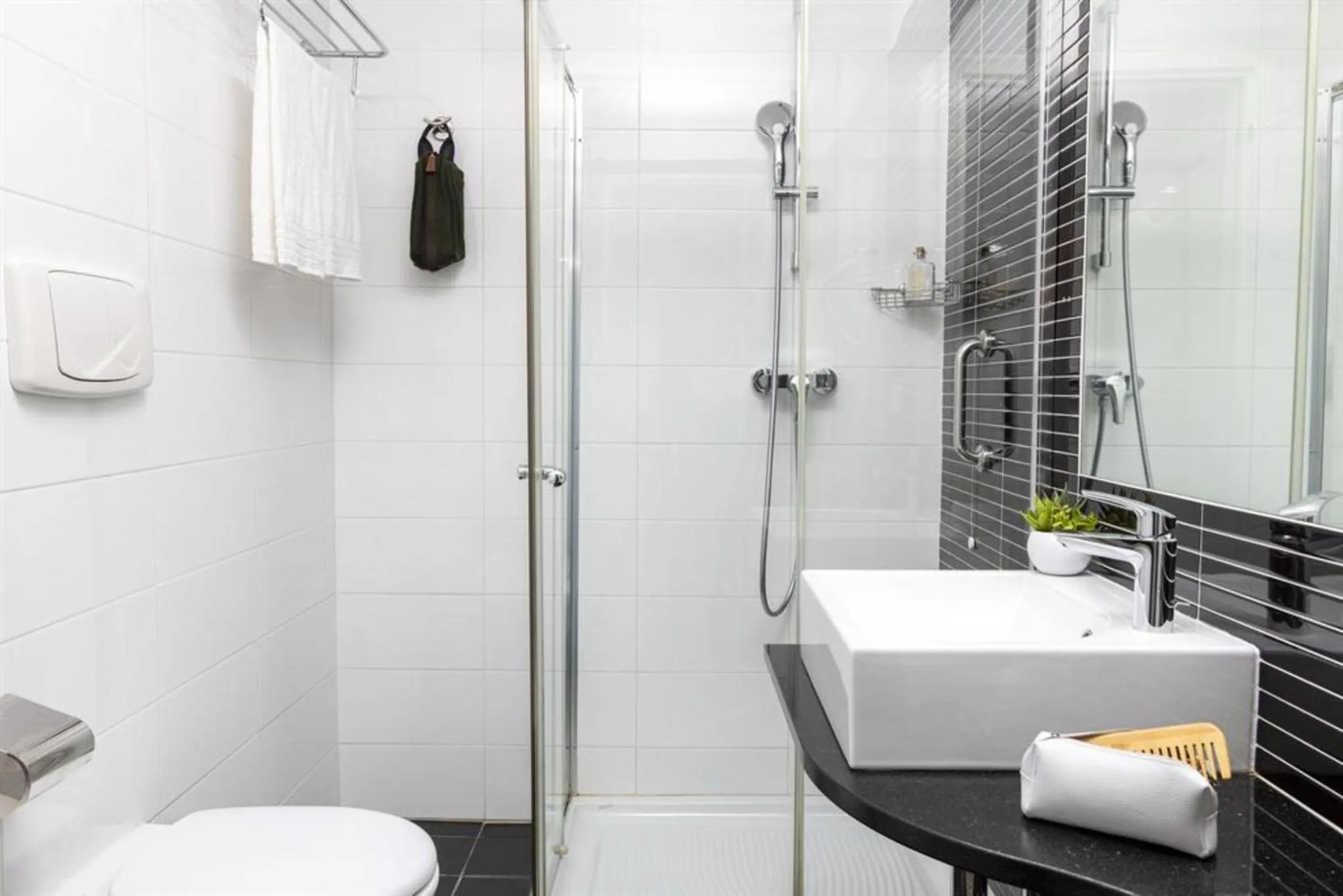 Bathroom in The Caesar Roma