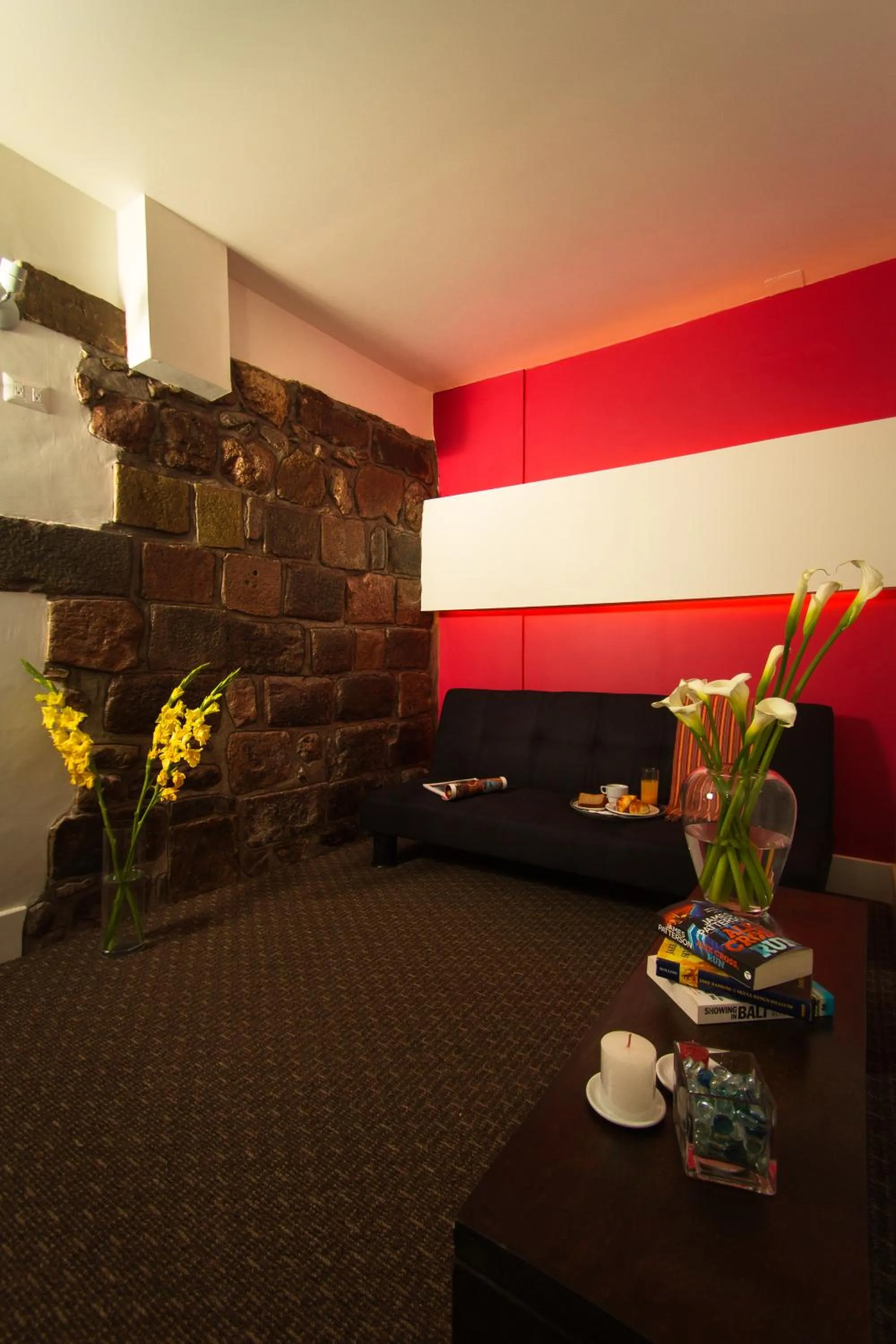 Living room in Wakapunku Boutique Hotel