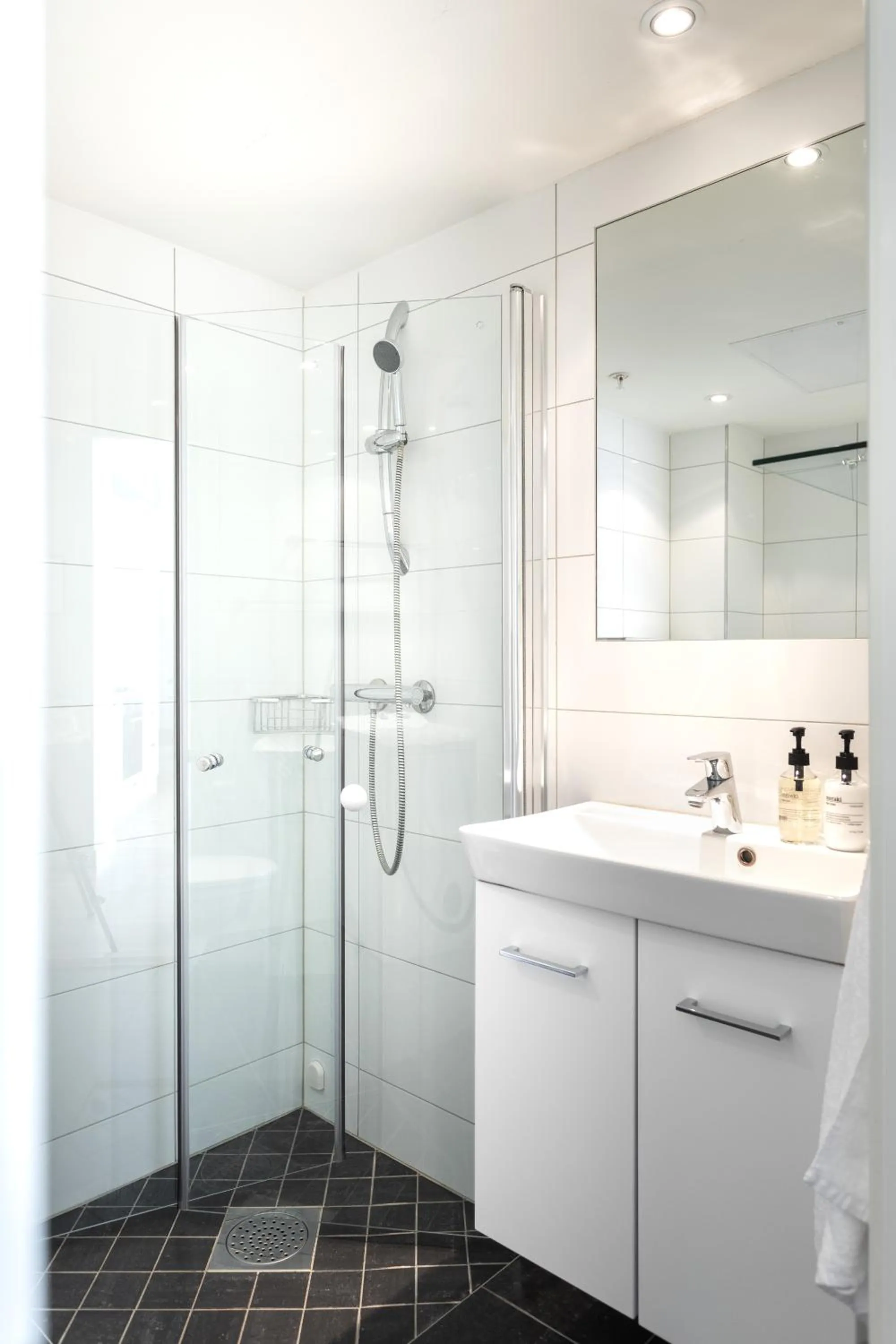 Shower in Frogner House - Oscars gate