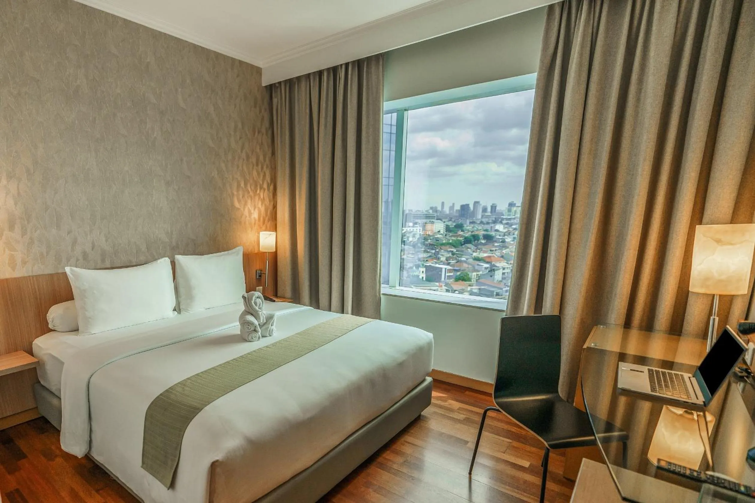Bed in Hotel KIMAYA Slipi Jakarta By HARRIS
