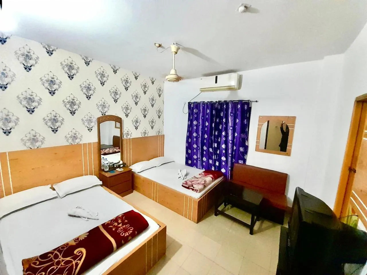 Bed in Hotel As Shams International