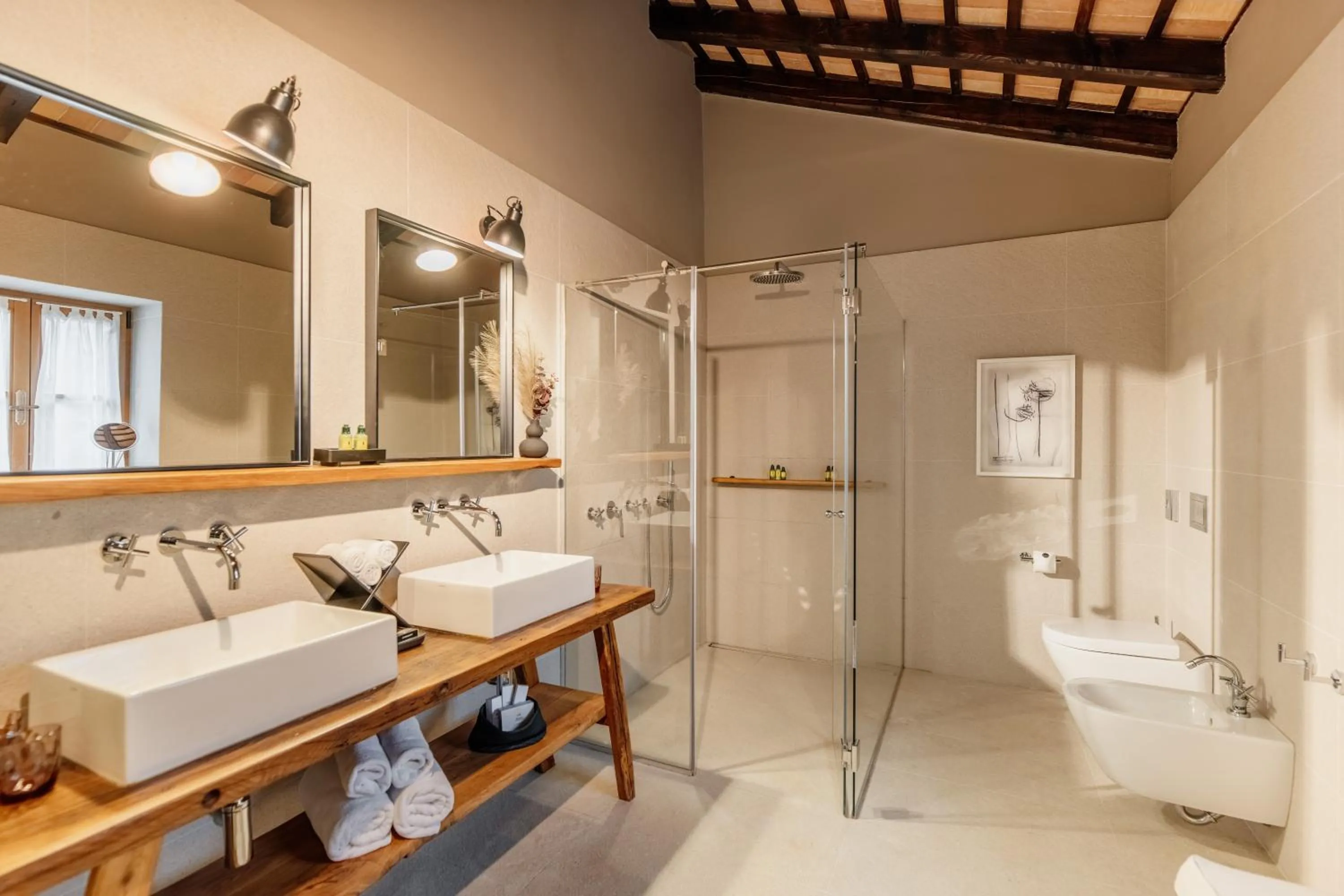 Shower in Meneghetti Wine Hotel and Winery - Relais & Chateaux