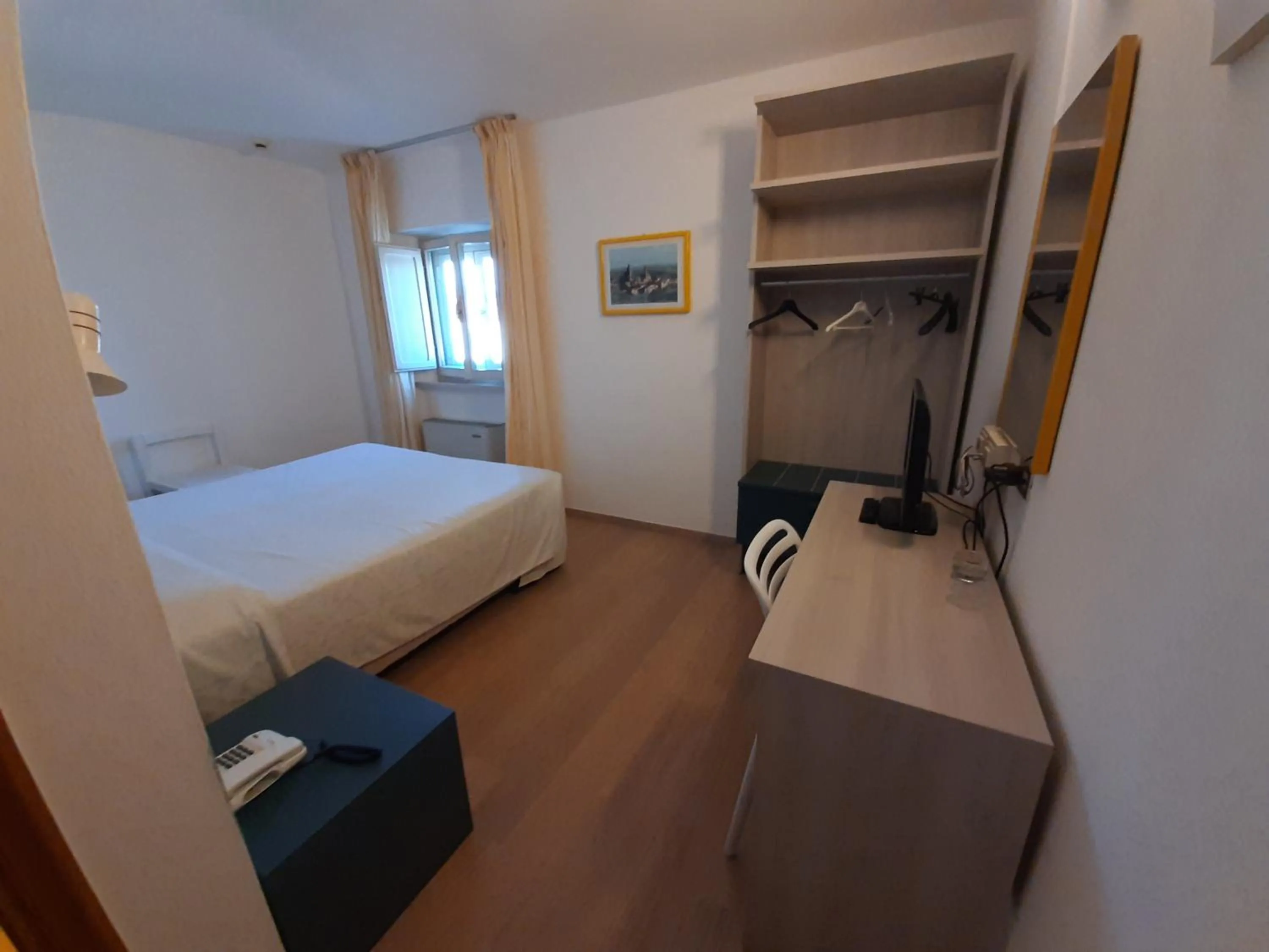 Photo of the whole room, Bed in Elba Hotel