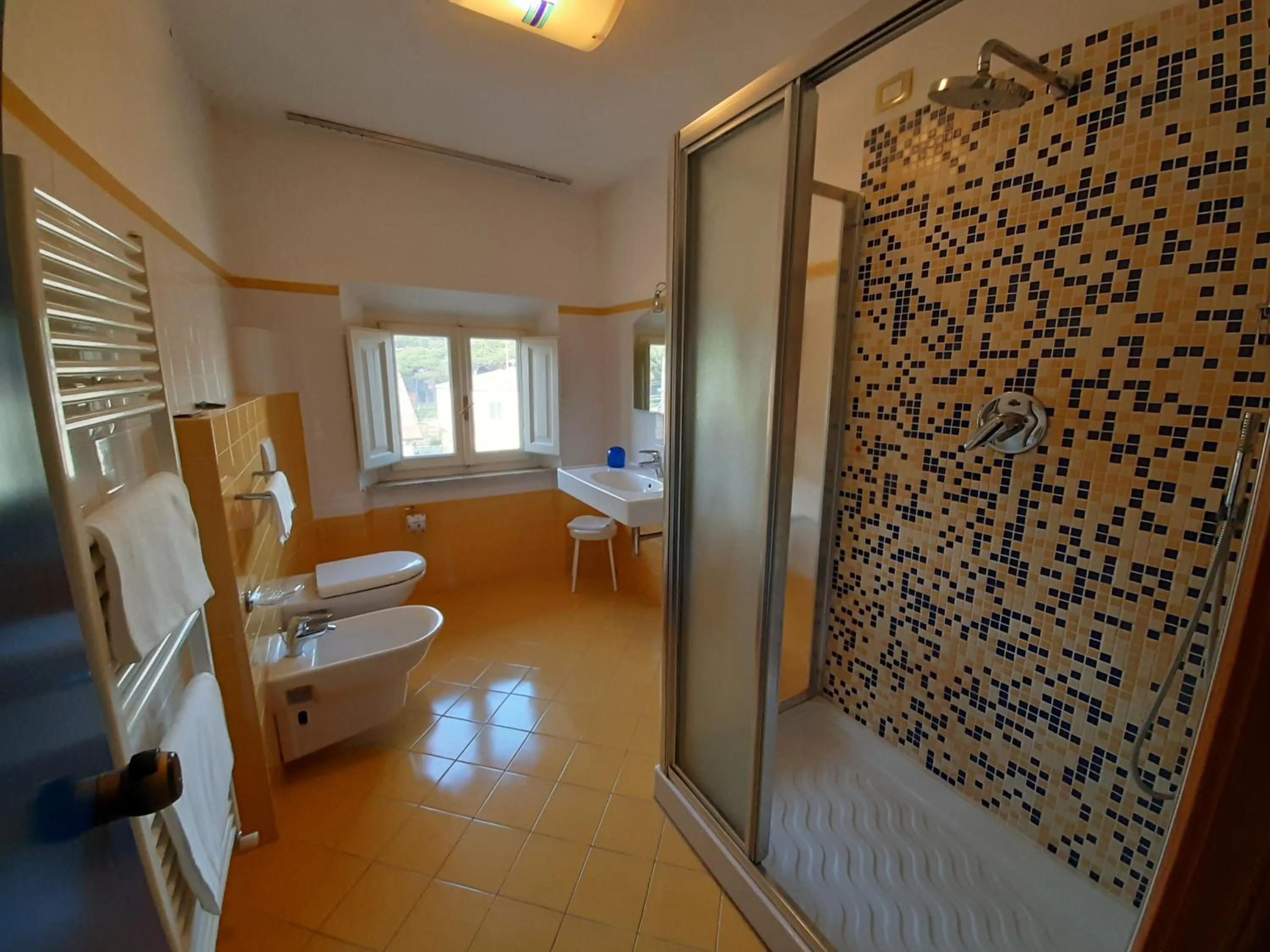 Bathroom in Elba Hotel