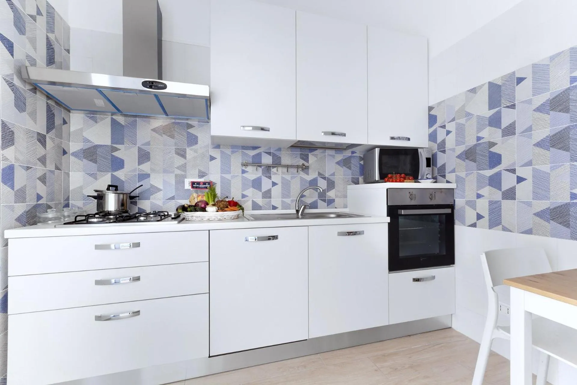 Kitchen or kitchenette in Amore Rentals - Appartamento Tramontano