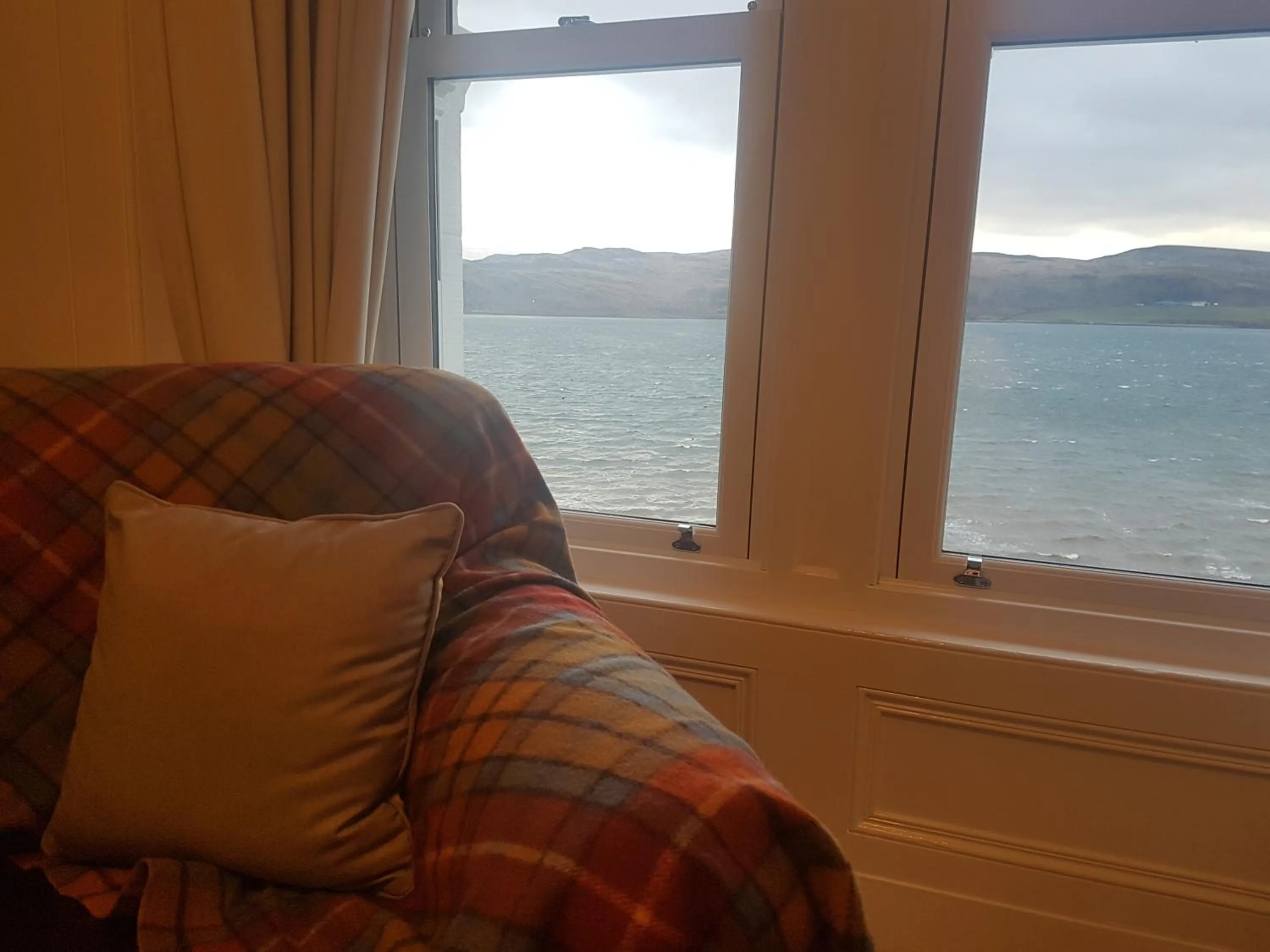 Bedroom in Kames Hotel