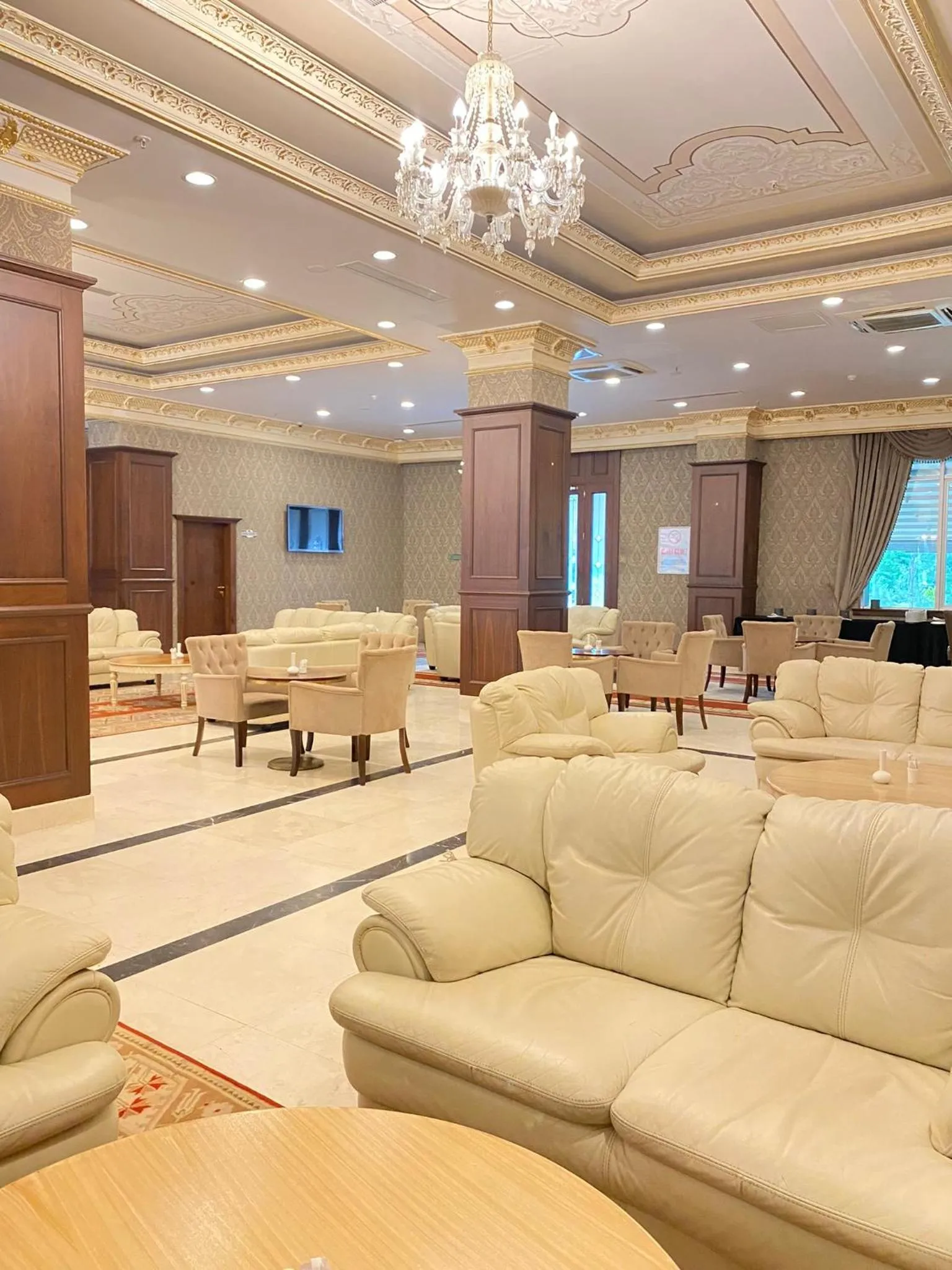 Lobby or reception in The Sign Kocaeli Thermal Spa Hotel &Convention Center