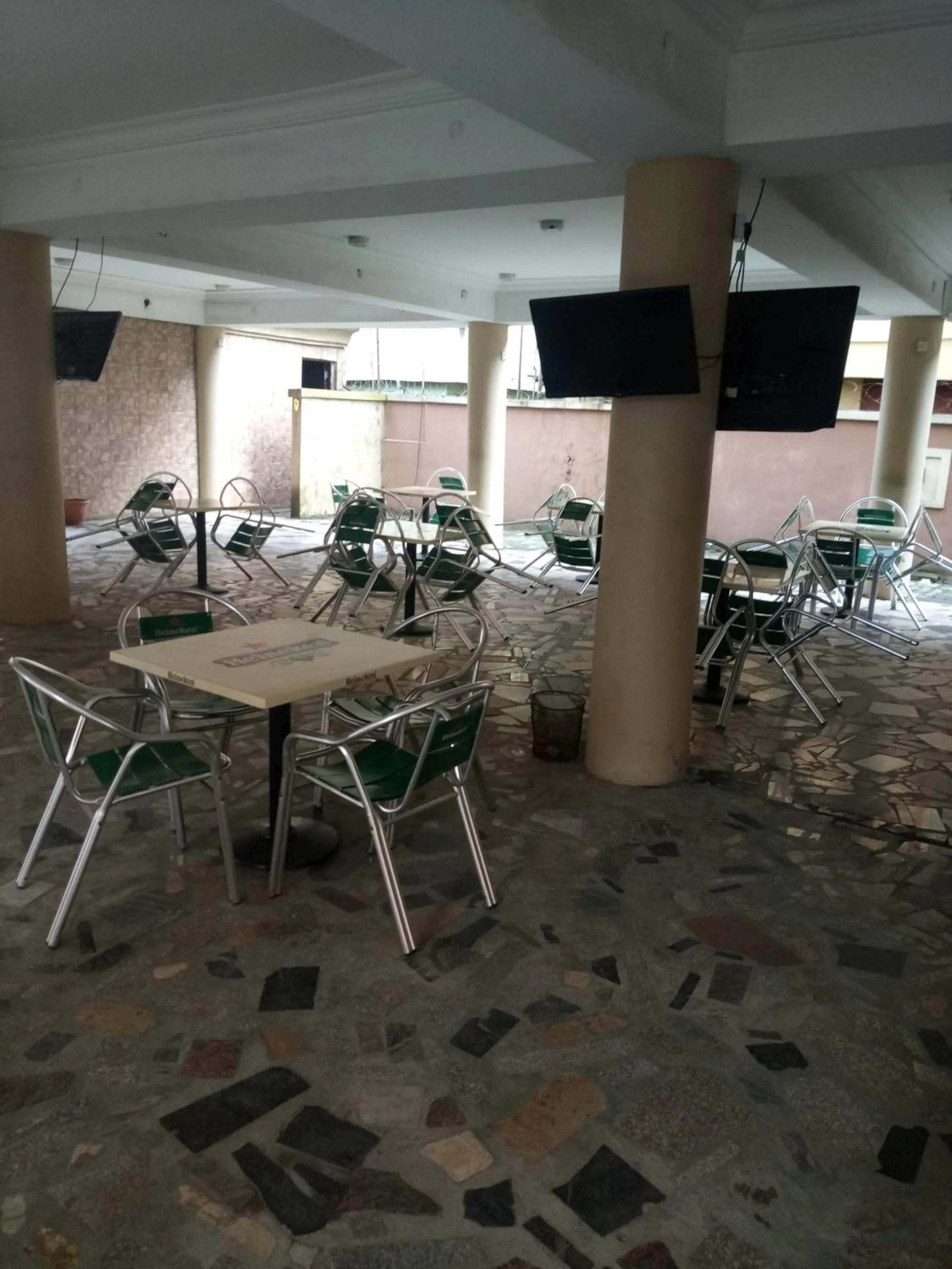 Lounge or bar in Pulville Boulevard