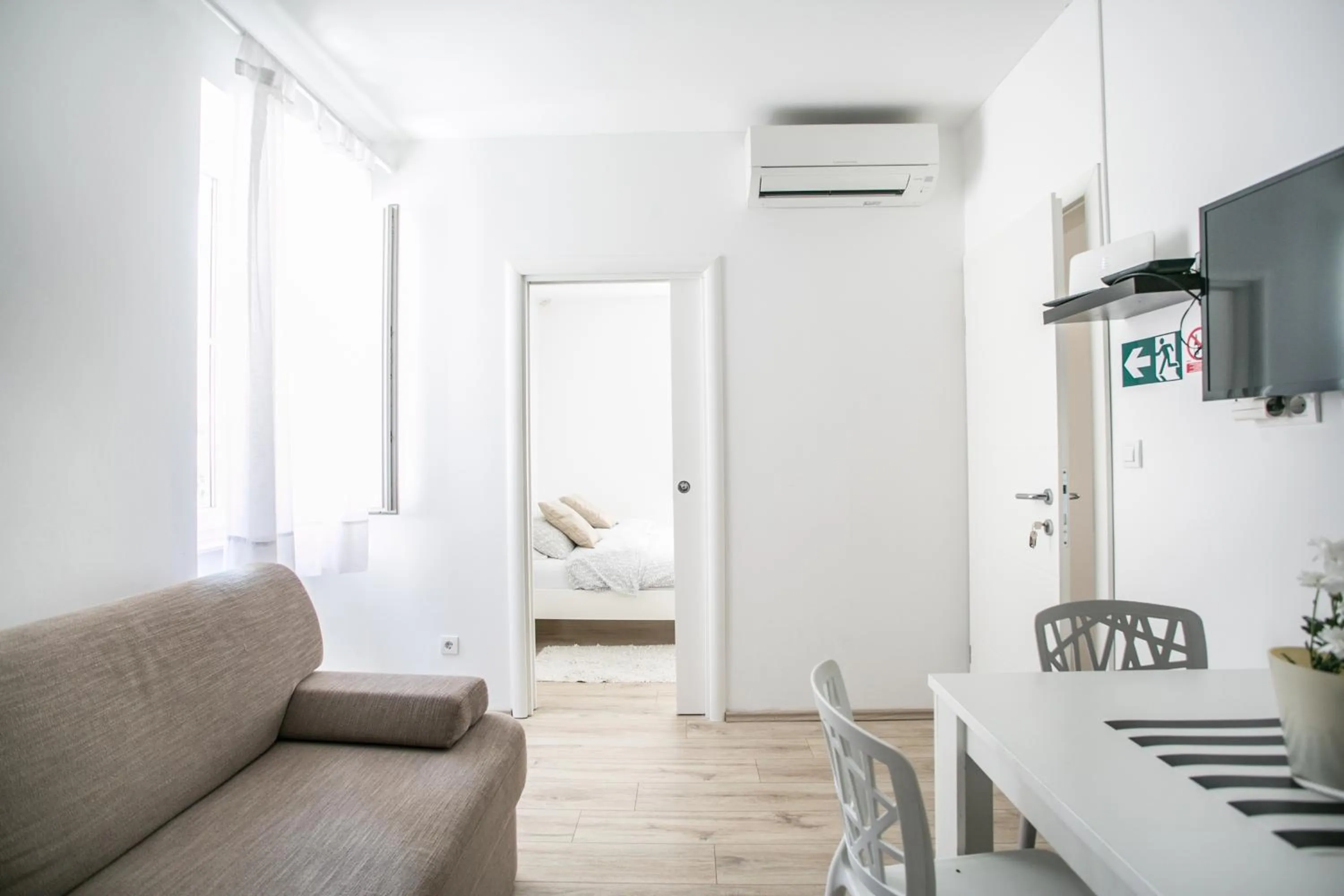 TV and multimedia in Tragos Lemon Tree