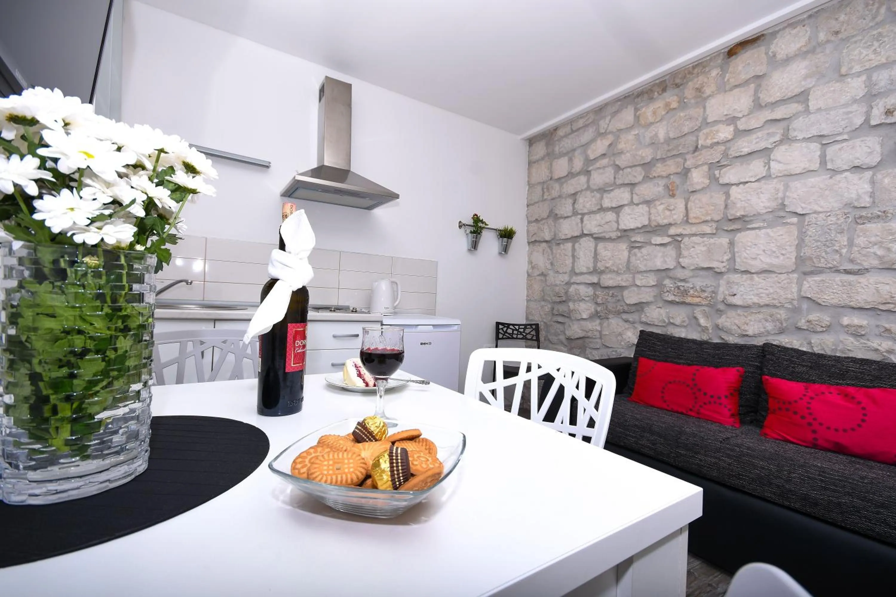 Dining area in Tragos Lemon Tree