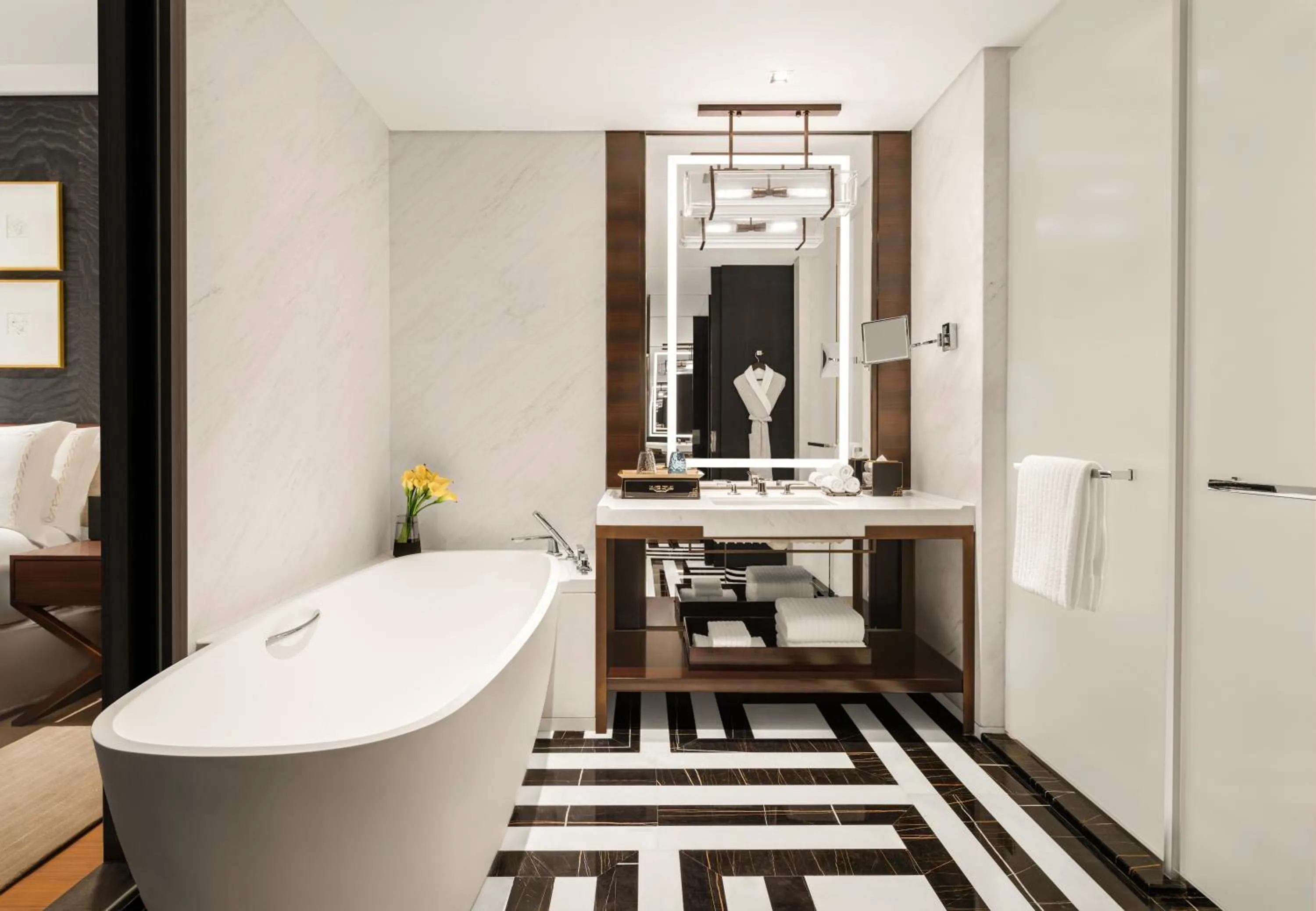 Hot Tub in Fairmont Wuhan