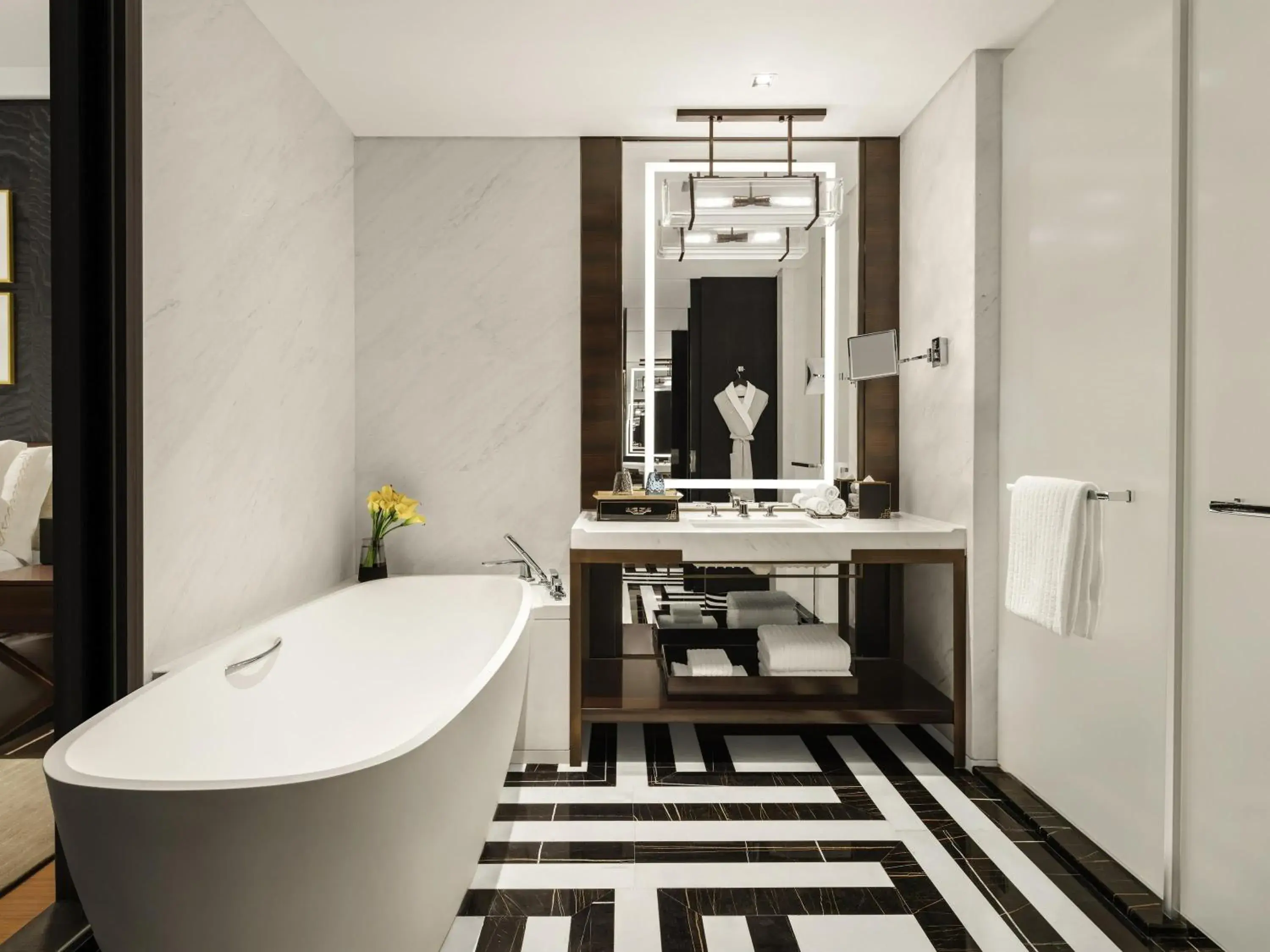 Deluxe Twin Room - Non-Smoking in Fairmont Wuhan Deluxe Twin Room - Non-Smoking in Fairmont Wuhan