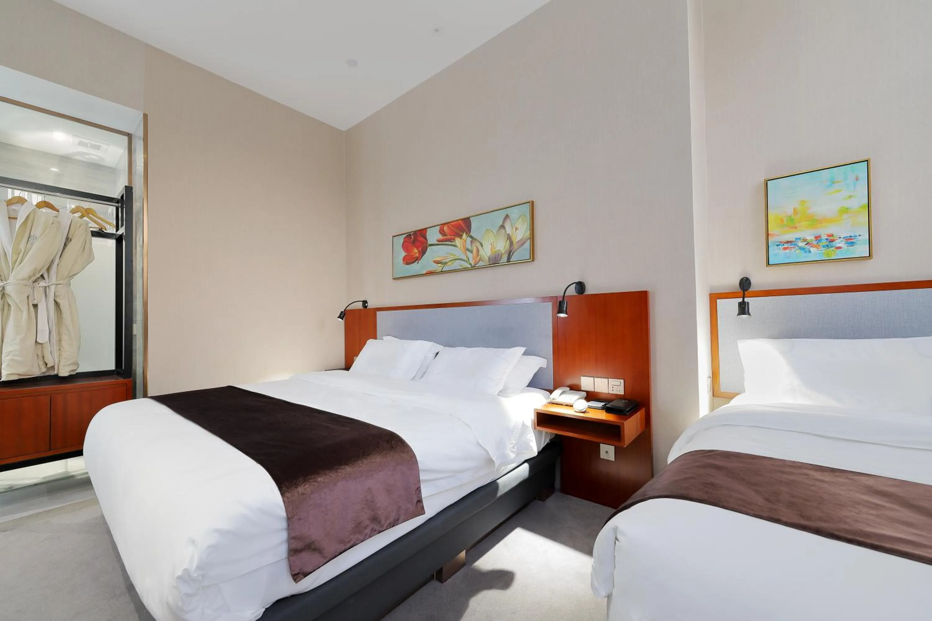 Bed in Mengguo Hotel Pudong Airport